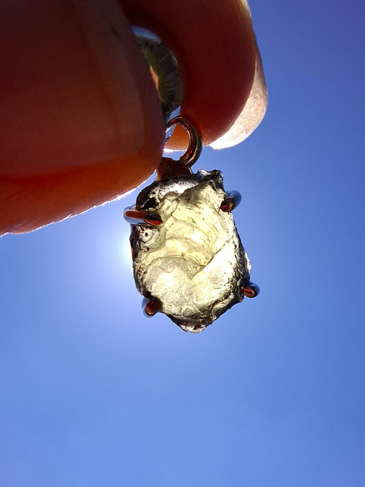 Moldavite Claw Pendant, 925 Silver, Tektite (Ref: P23)
