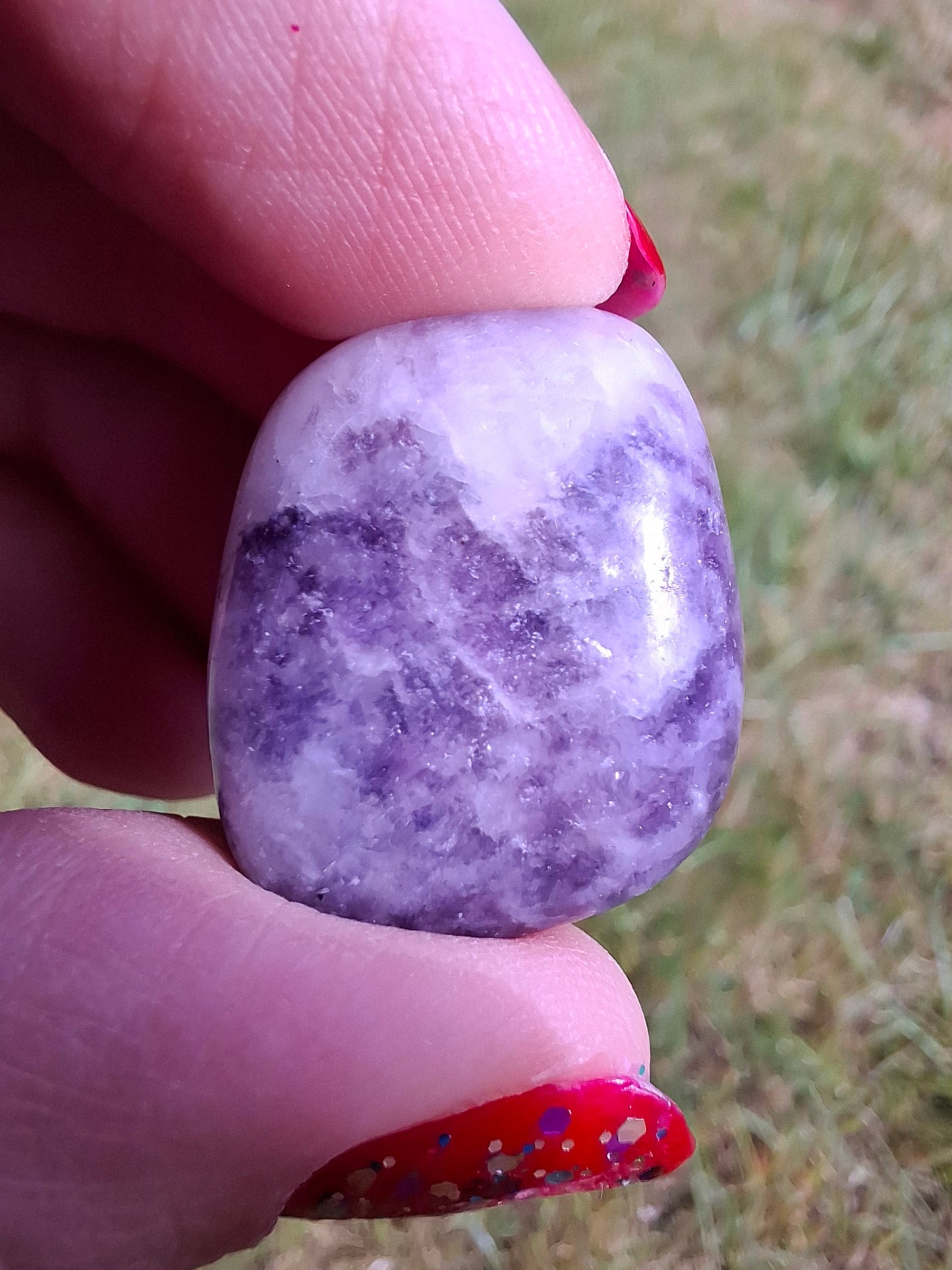 Lepidolite, Tumble Stone, Crystal (Ref: T122)