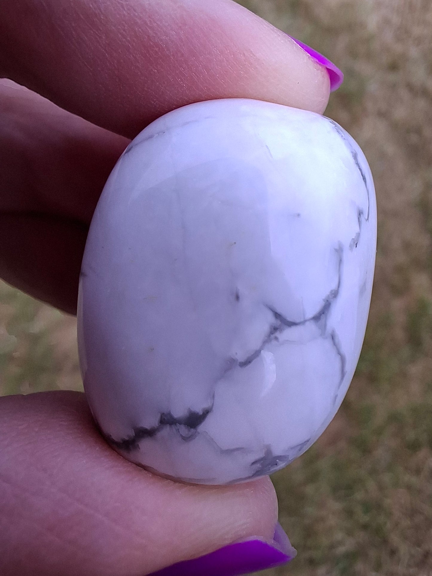 Howlite, Tumble Stone, Crystal (Ref: T39)