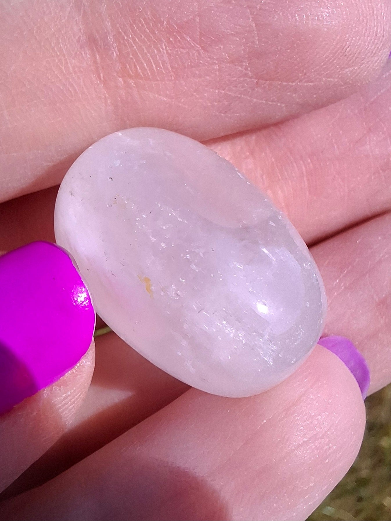 Clear Quartz, Tumble Stone, Crystal (Ref: T33)