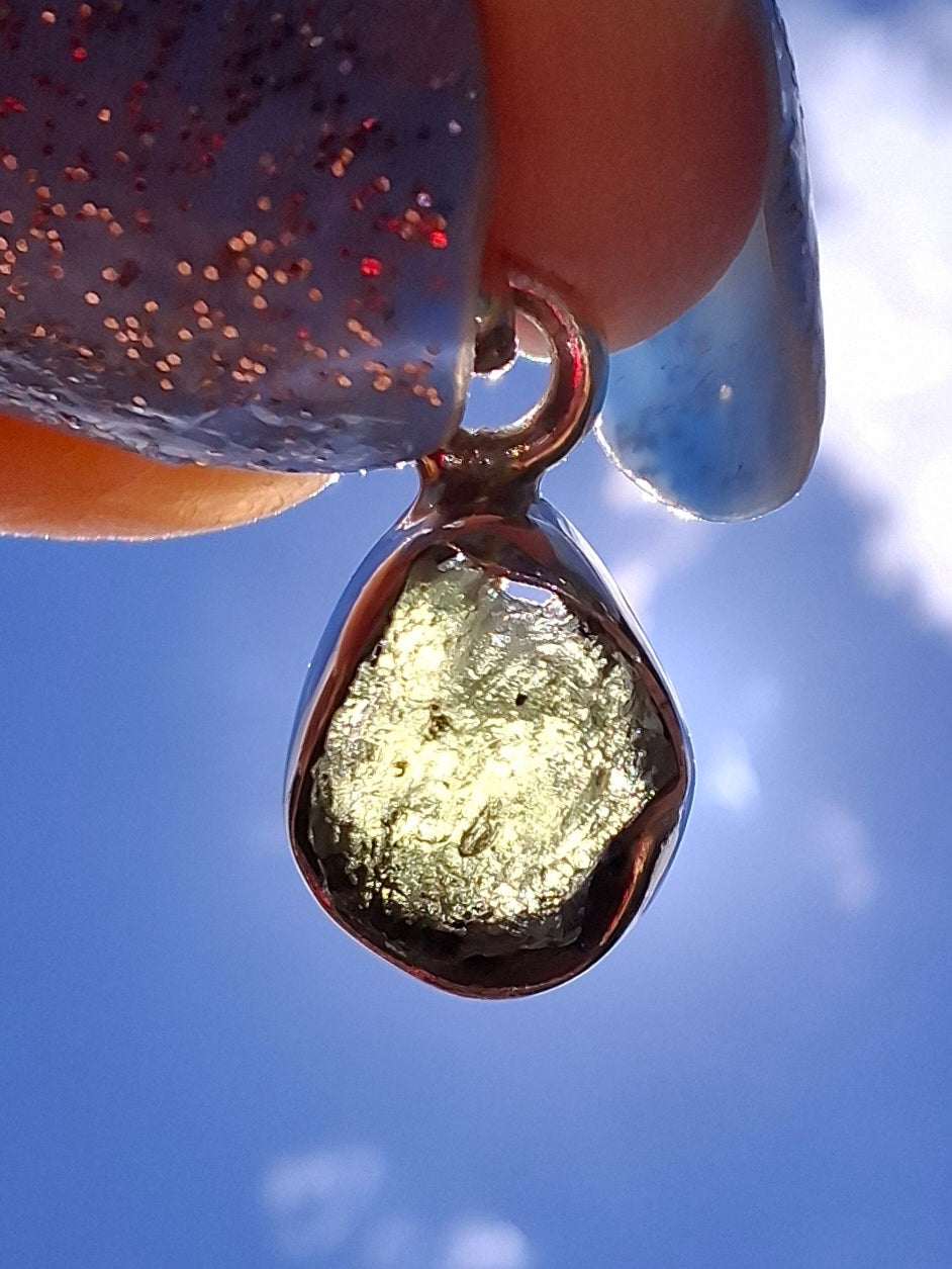 Moldavite Pendant, 925 Silver, Tektite (Ref: P78)