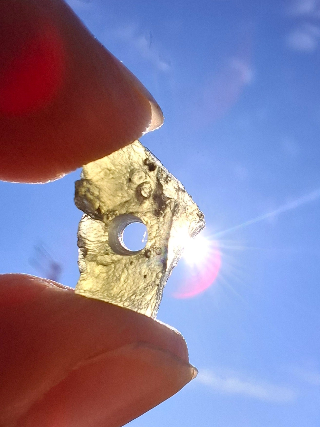 DRILLED, Moldavite Piece, 0.96g, Tektite (Ref: D27)
