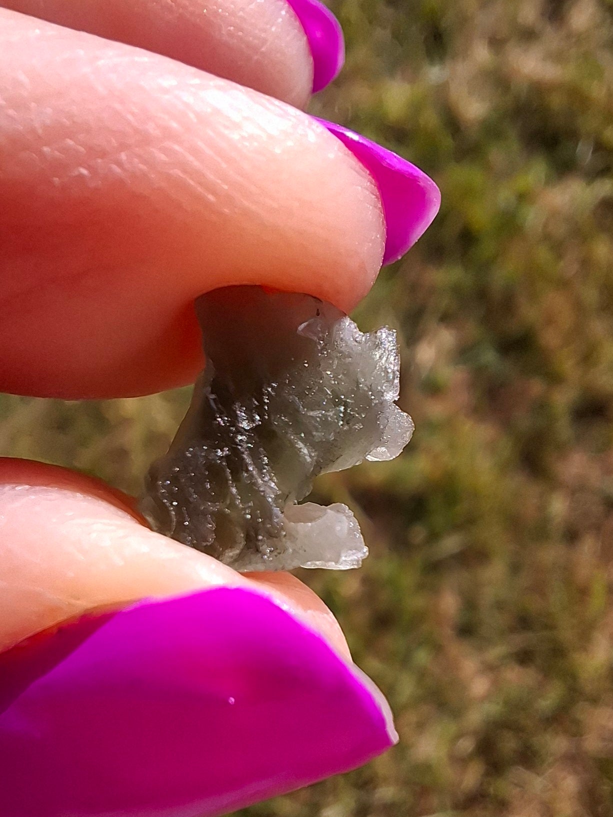 Moldavite Piece, 0.45g, Tektite (Ref: 1444)