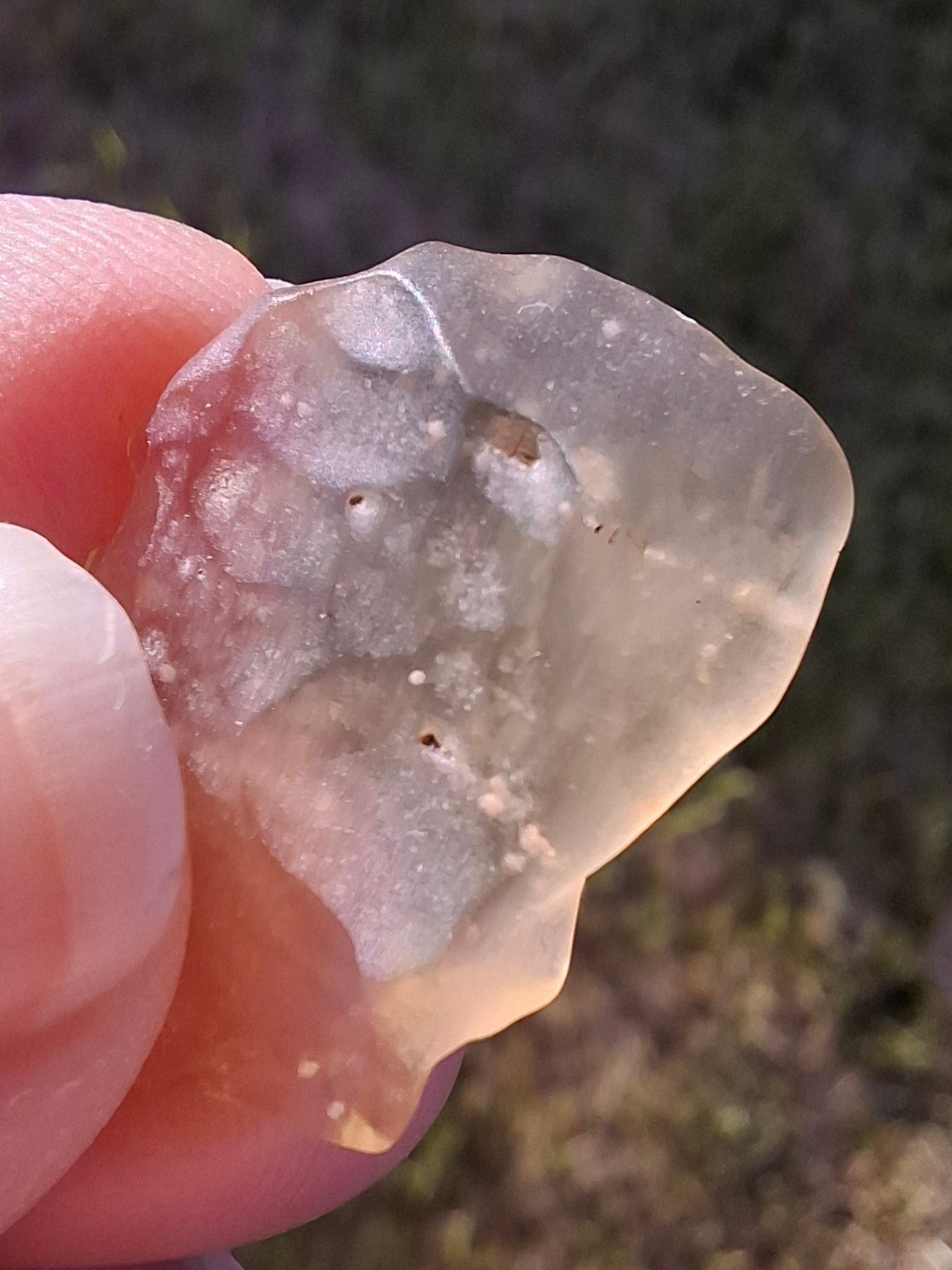 Libyan Desert Glass small Piece, 1.85g, Tektite (Ref: LE256)