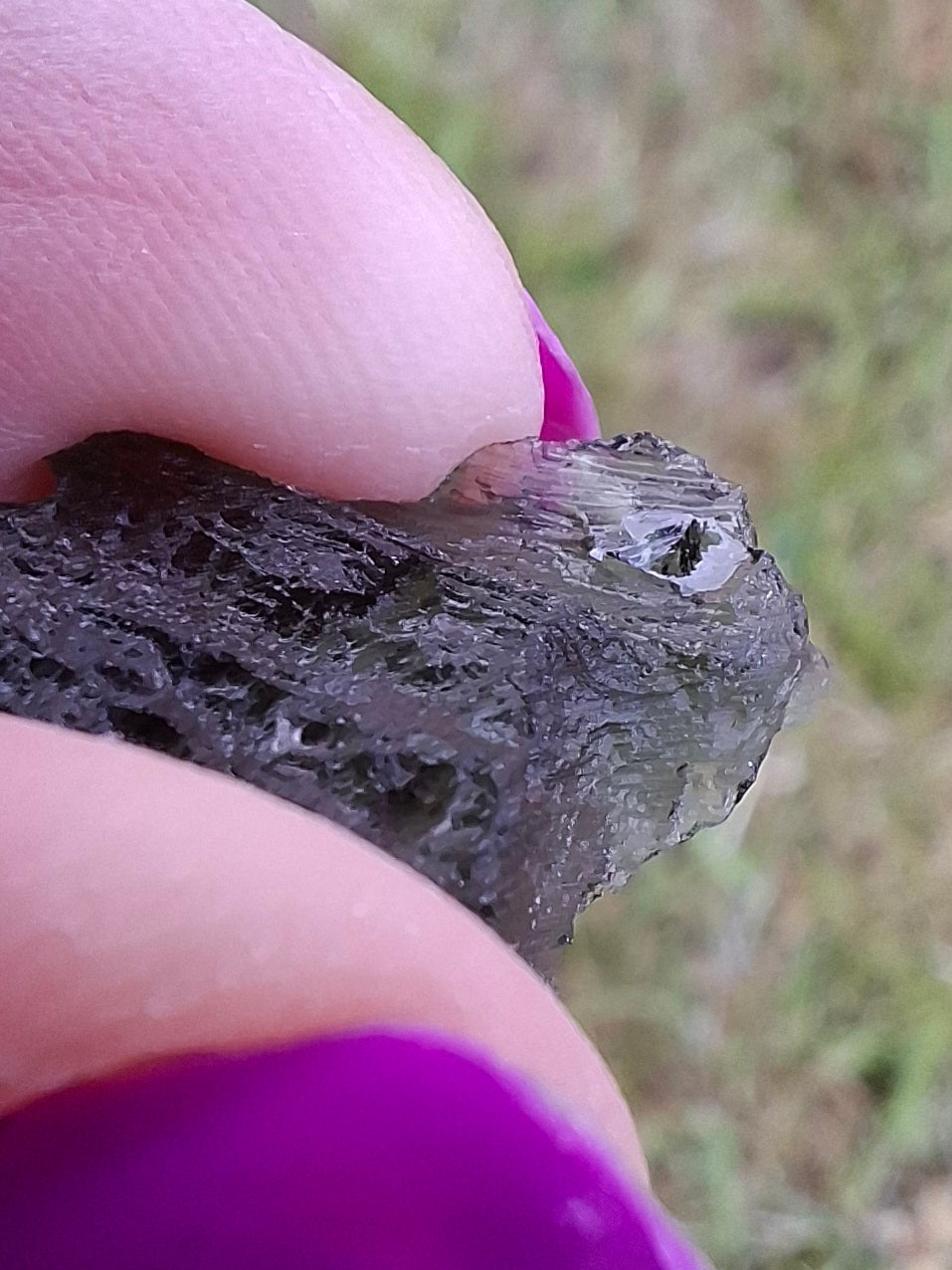 Moldavite Piece, 1.92g, Tektite (Ref: 1426)