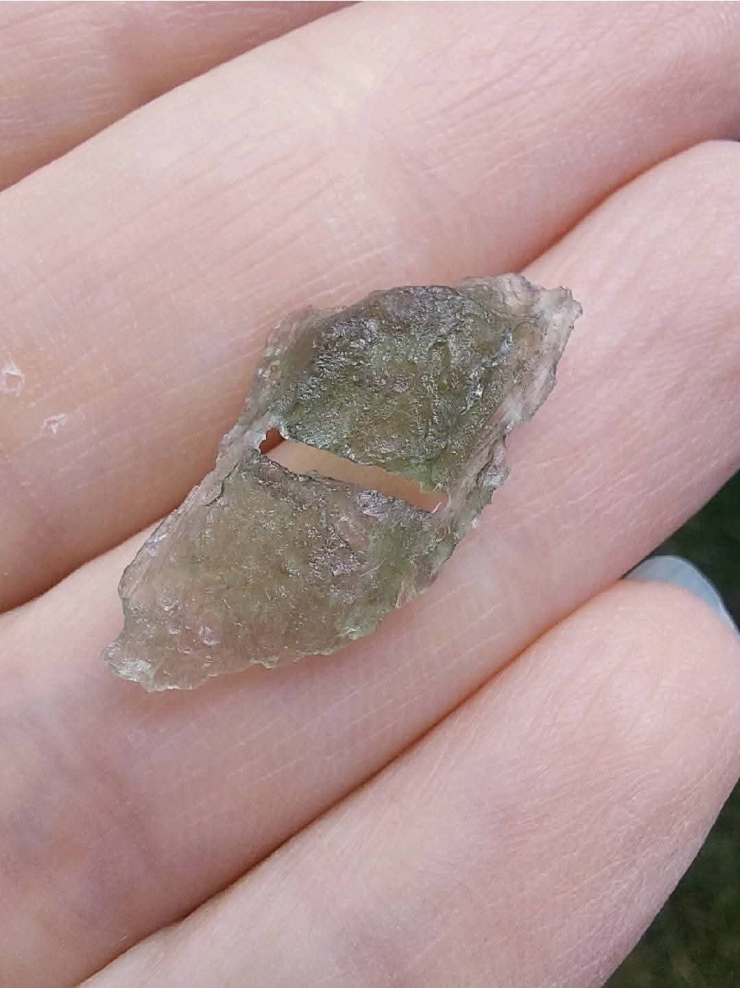 Moldavite Piece, 0.63g, Tektite (Ref: 776)