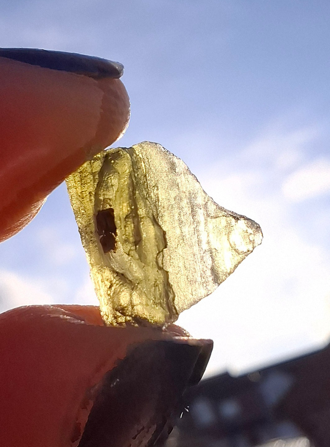 Moldavite Piece, 0.85g, Tektite (Ref: 1396)