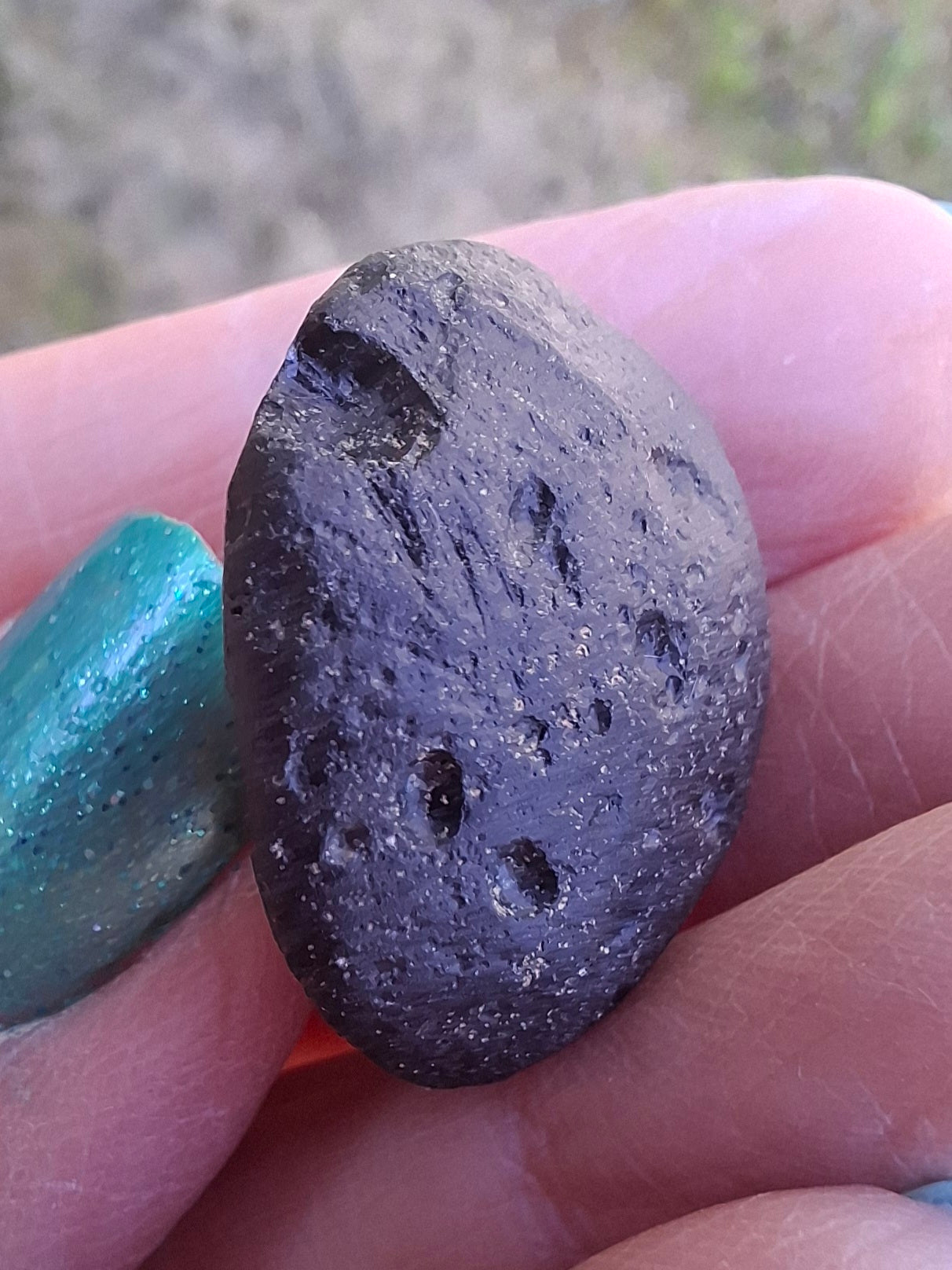 Philippinite (Rizalite), 7.48g, Tektite