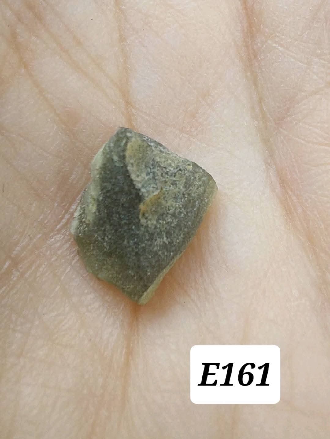 Moldavite Piece, 0.58g, Tektite (Ref: E161)