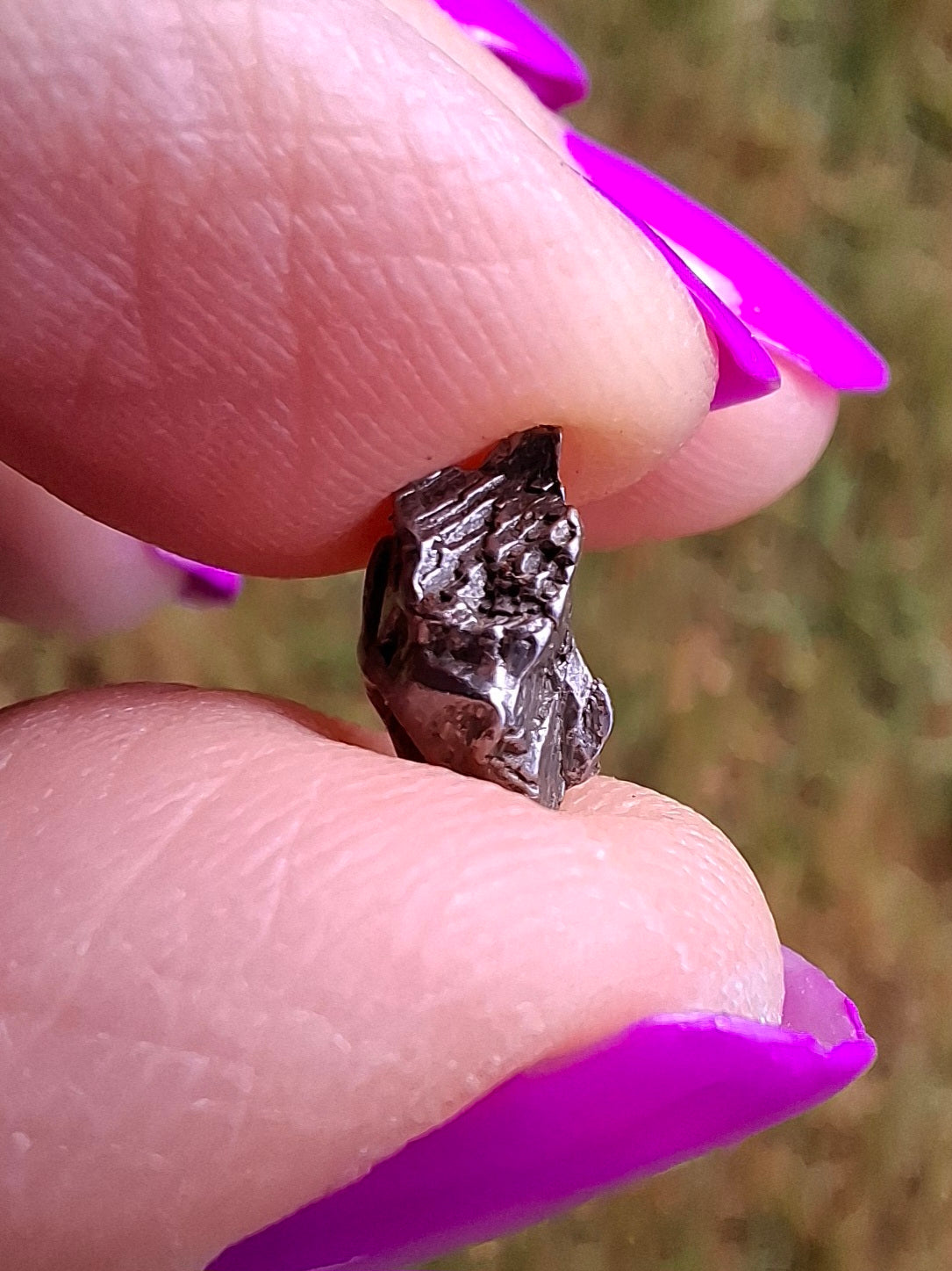 Campo del Cielo, 0.87g, Nickel Iron Meteorite (Ref: C4)
