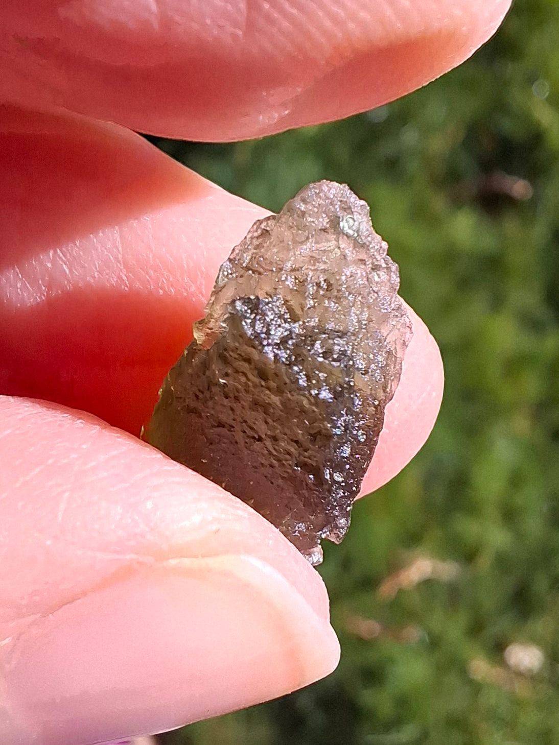 Moldavite Piece, 0.88g, Tektite (Ref: 1333)