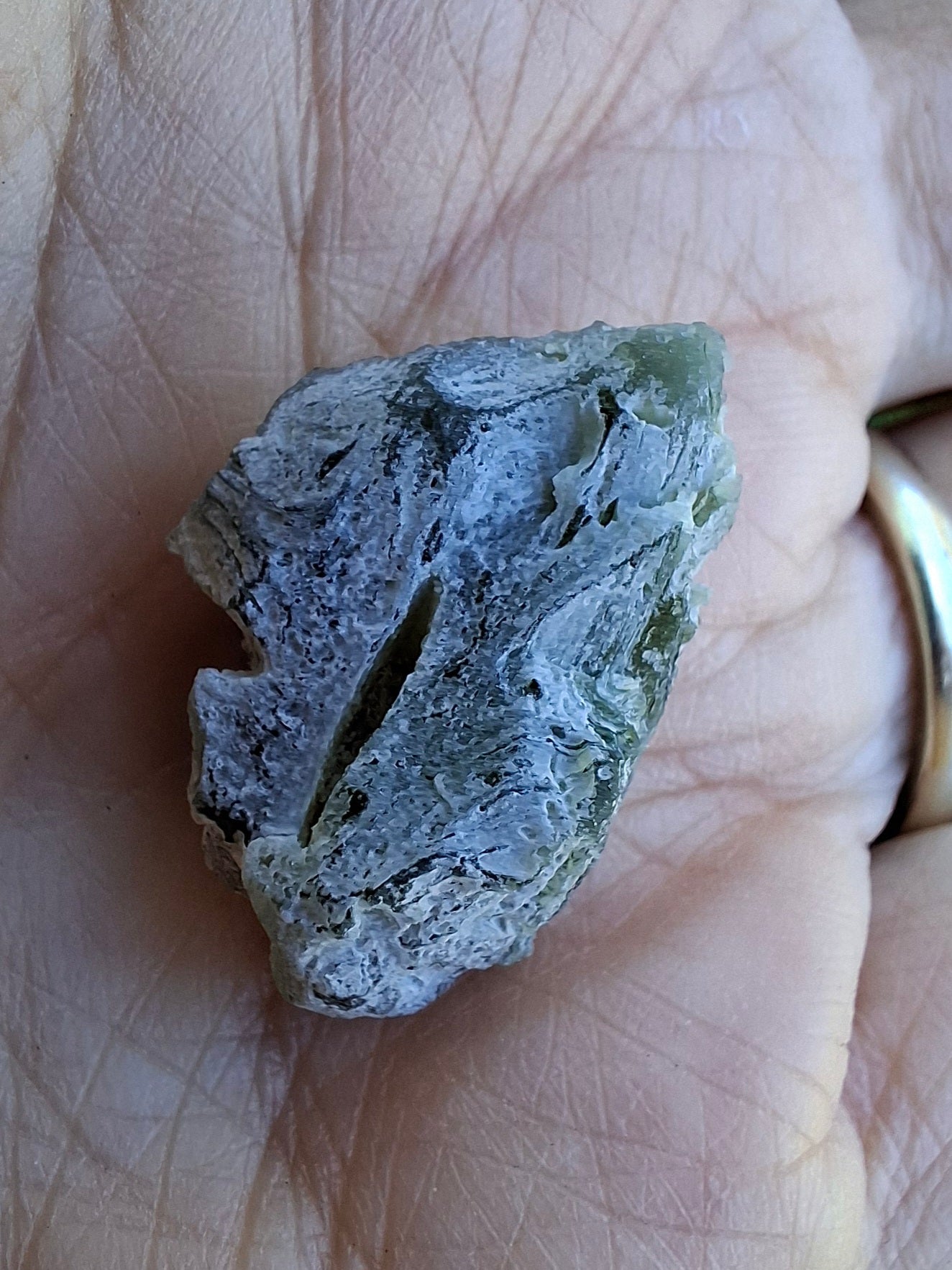 Moldavite Piece, SNOWFLAKE, FROSTED, BARTOCHOV, 4.00g, Tektite (Ref: 1367)