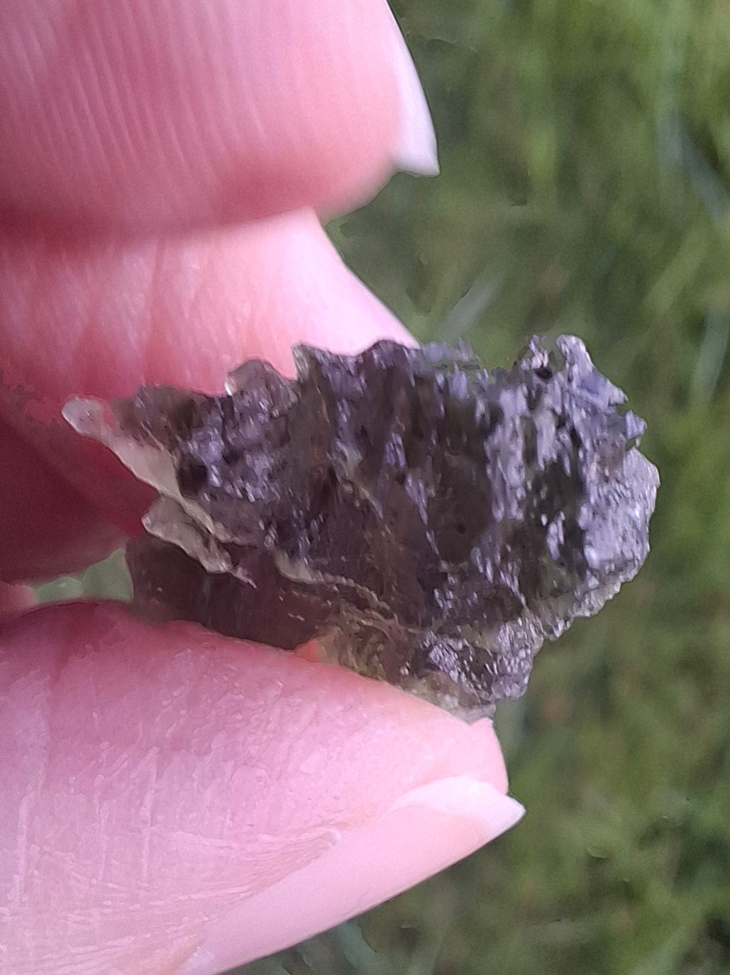 Moldavite Piece, JEZKOVNA BESEDNICE, 2.00g, Tektite (Ref: 1264)