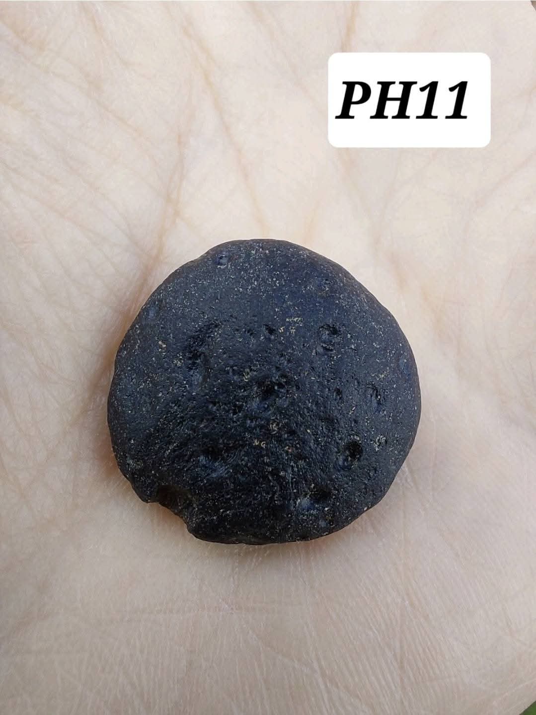 Philippinite (Rizalite), 7.48g, Tektite