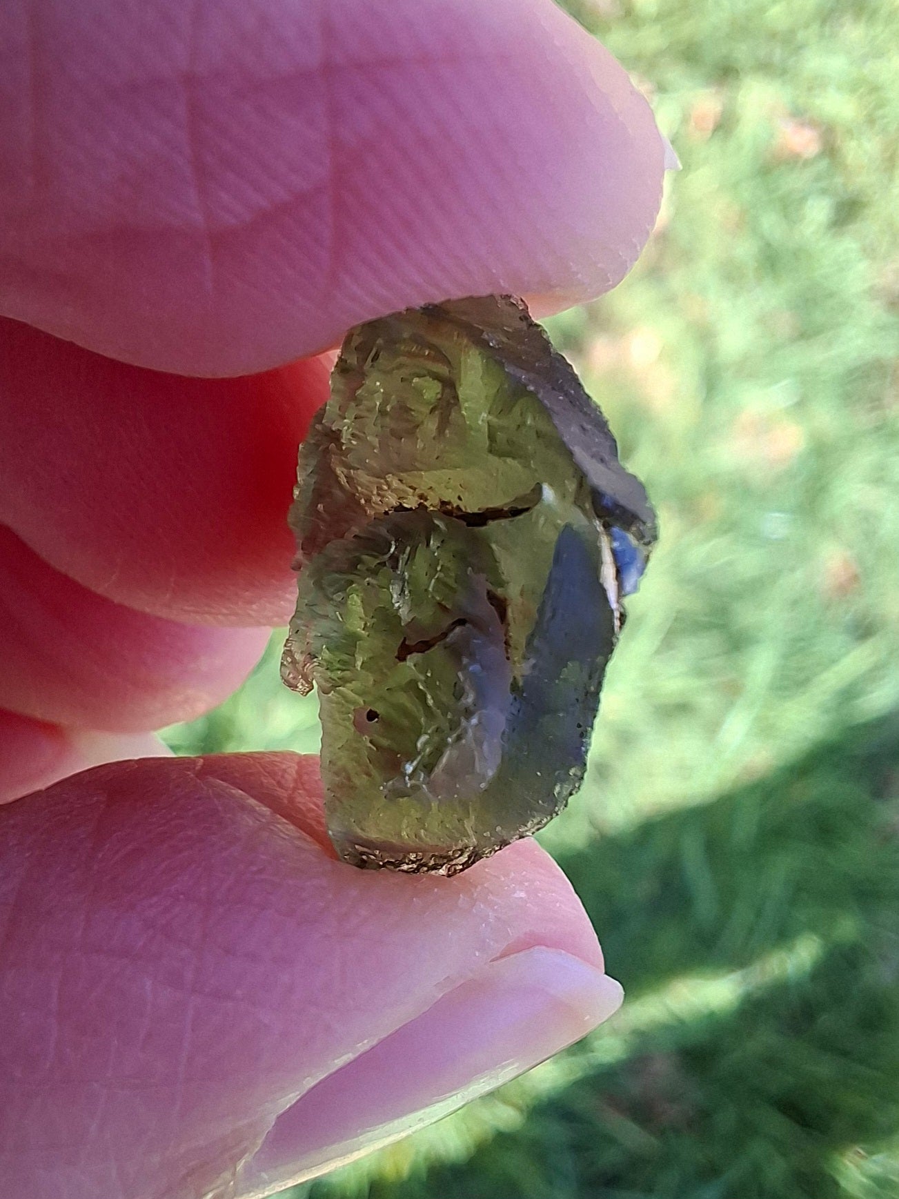 Moldavite Piece, 1.13g, Tektite (Ref: 1335)