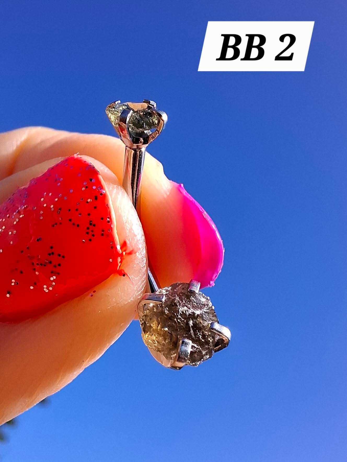 Moldavite (raw) BELLY BAR, 14G, Surgical Steel, Tektite (Ref: BB2)