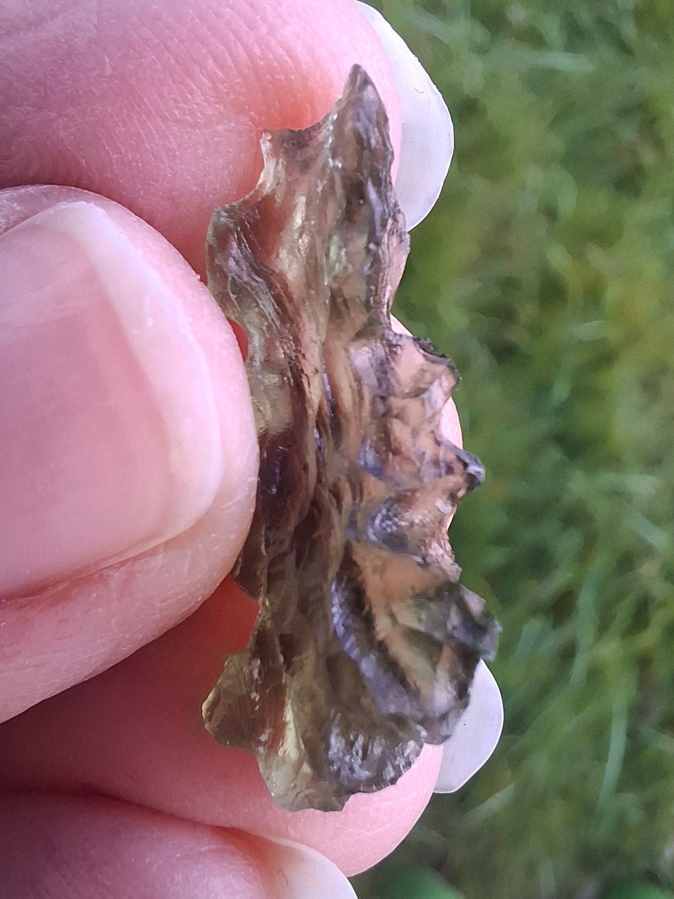 Moldavite Piece, JEZKOVNA BESEDNICE, 1.67g, Tektite (Ref: 1270)