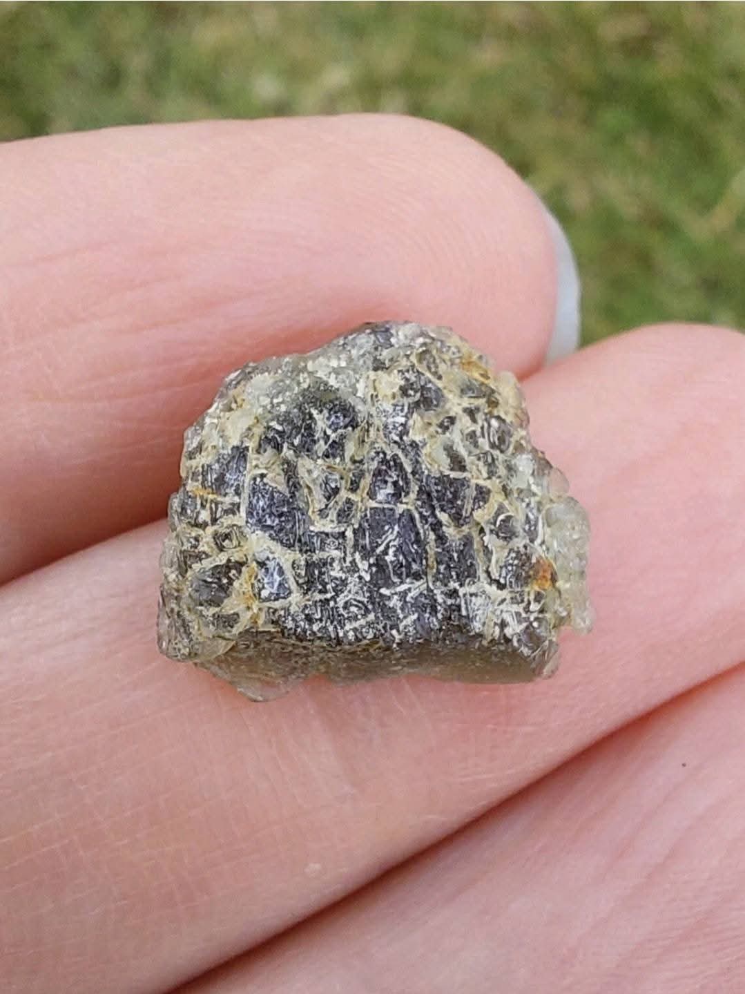 Moldavite Piece, 1.14g, Tektite (Ref: E165)