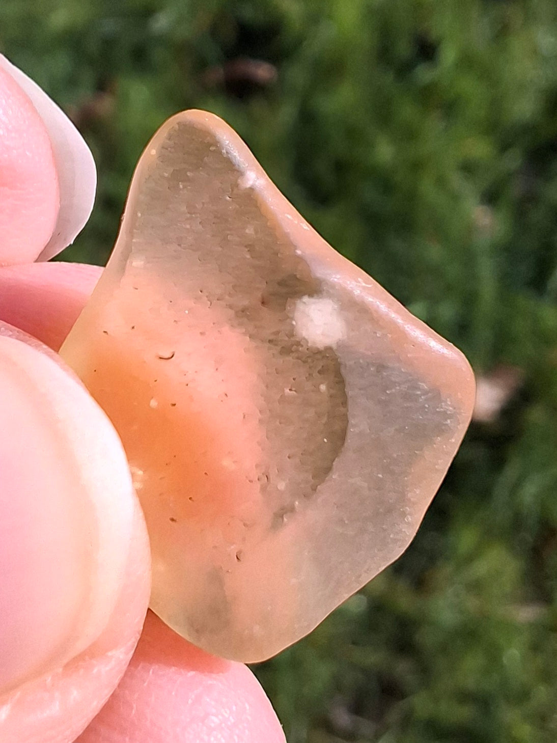 Libyan Desert Glass small Piece, 1.65g, Tektite (Ref: L1351)
