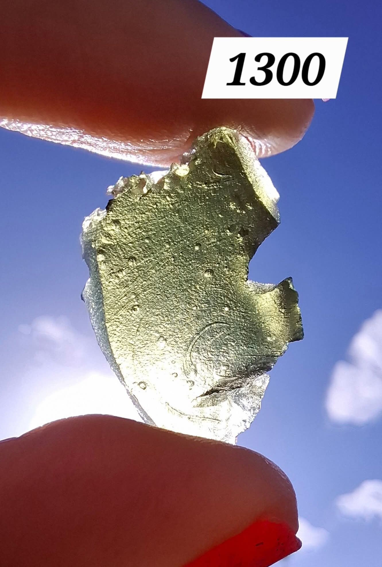 Moldavite Piece, 2.79g, Tektite (Ref: 1300)