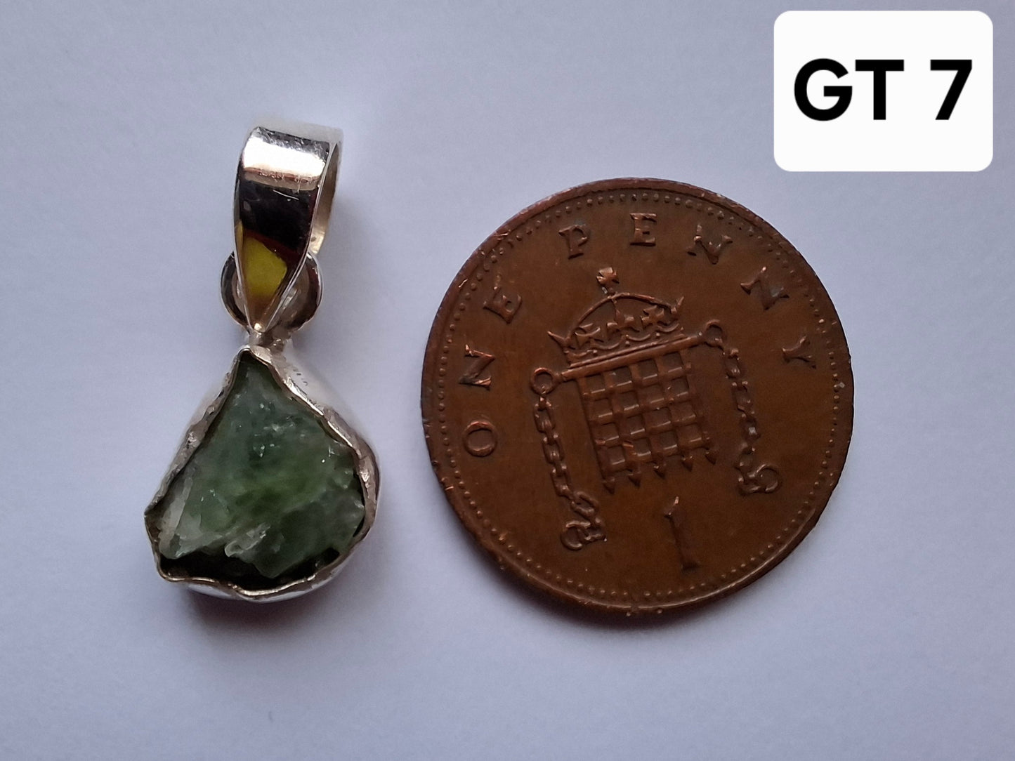 Green Tourmaline Pendant, 925 Silver, Crystal (Ref: GT7)
