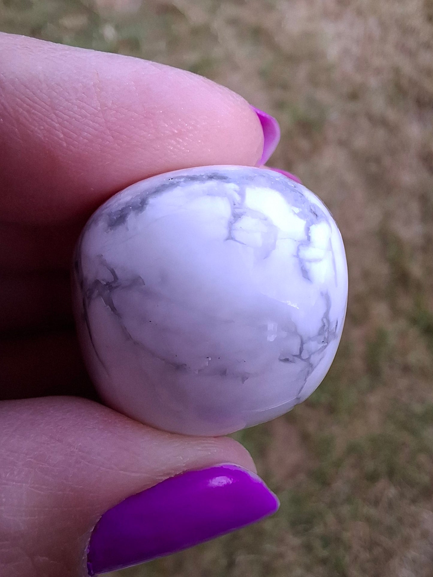 Howlite, Tumble Stone, Crystal (Ref: T39)