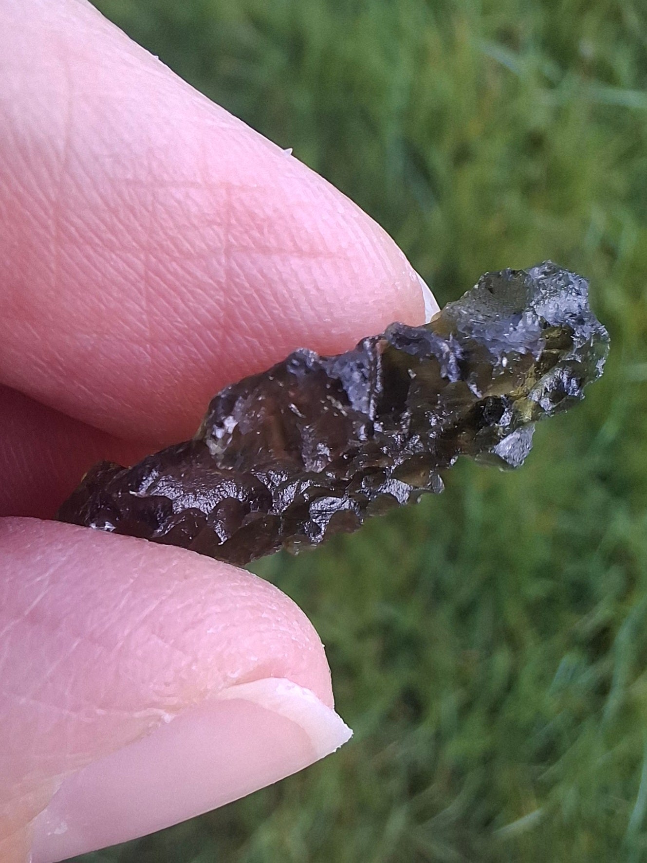Moldavite Piece, JEZKOVNA BESEDNICE, 1.69g, Tektite (Ref: 1268)