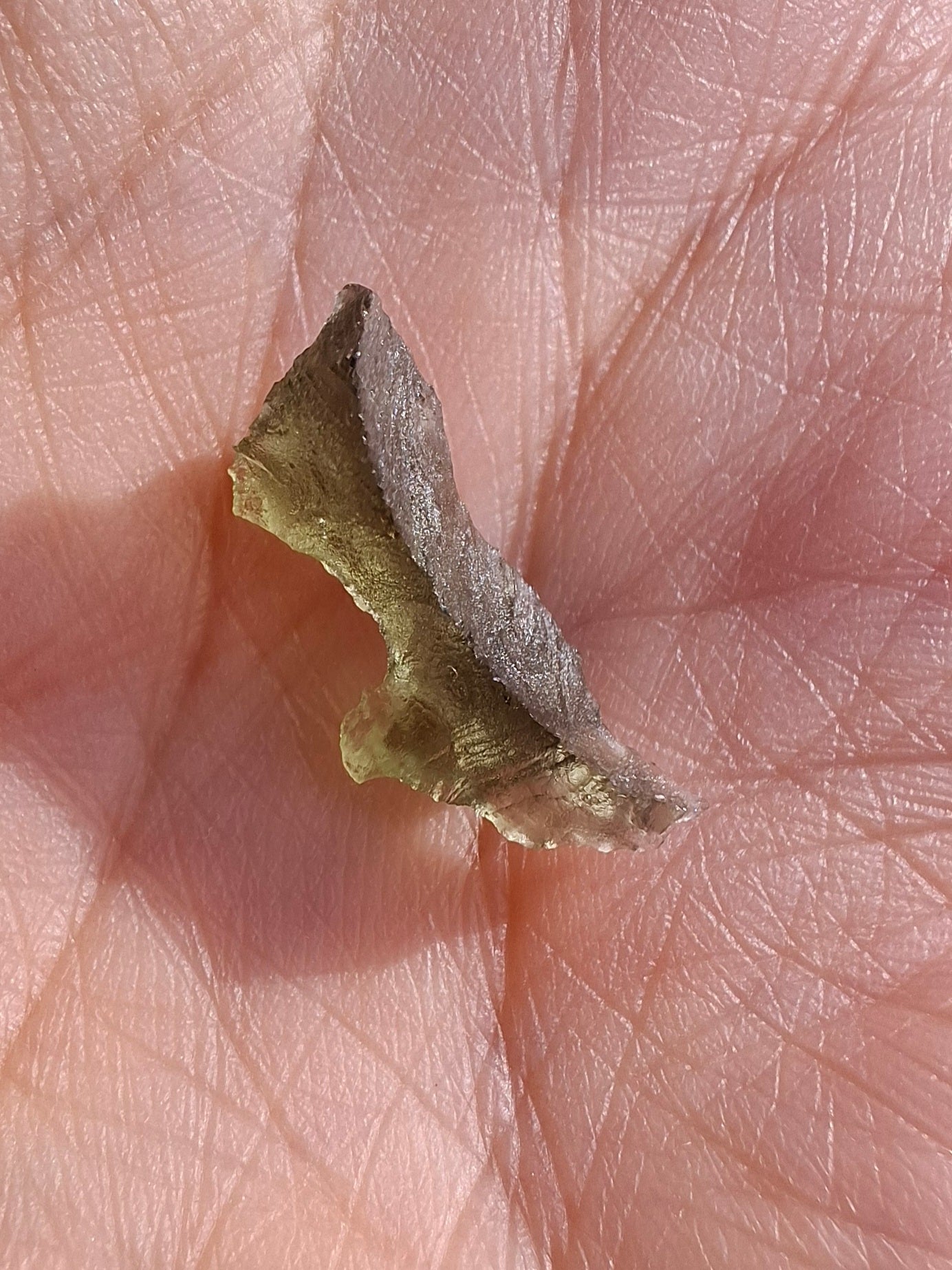 Moldavite Piece, 0.69g, Tektite (Ref: 1486)