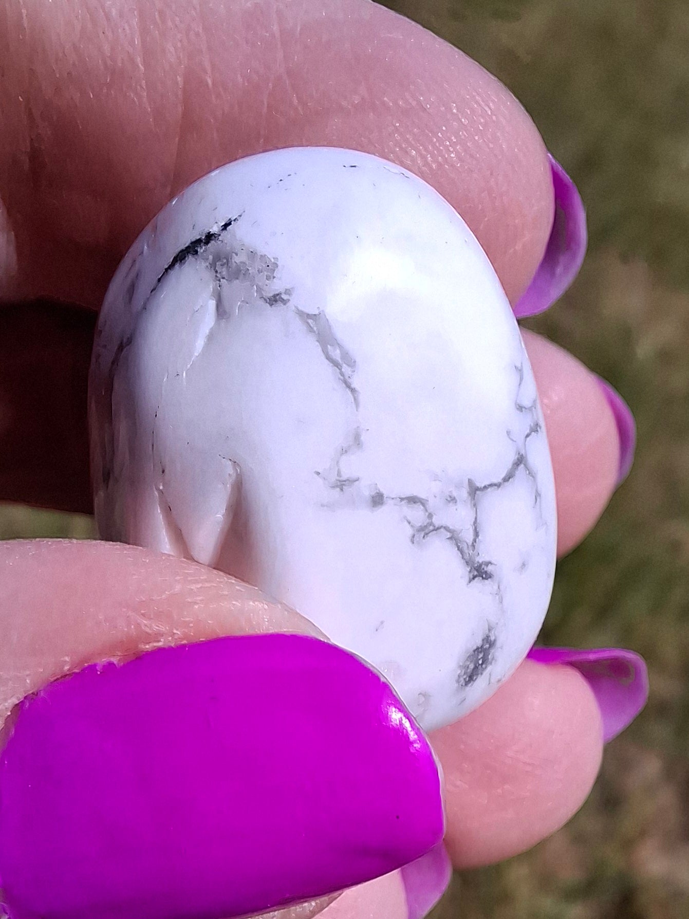 Howlite, Tumble Stone, Crystal (Ref: T45)