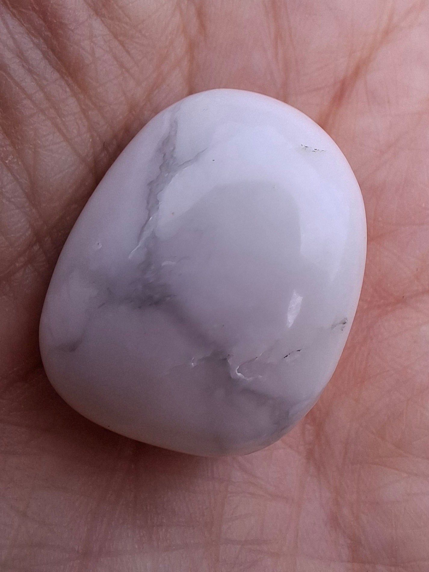 Howlite, Tumble Stone, Crystal (Ref: T37)