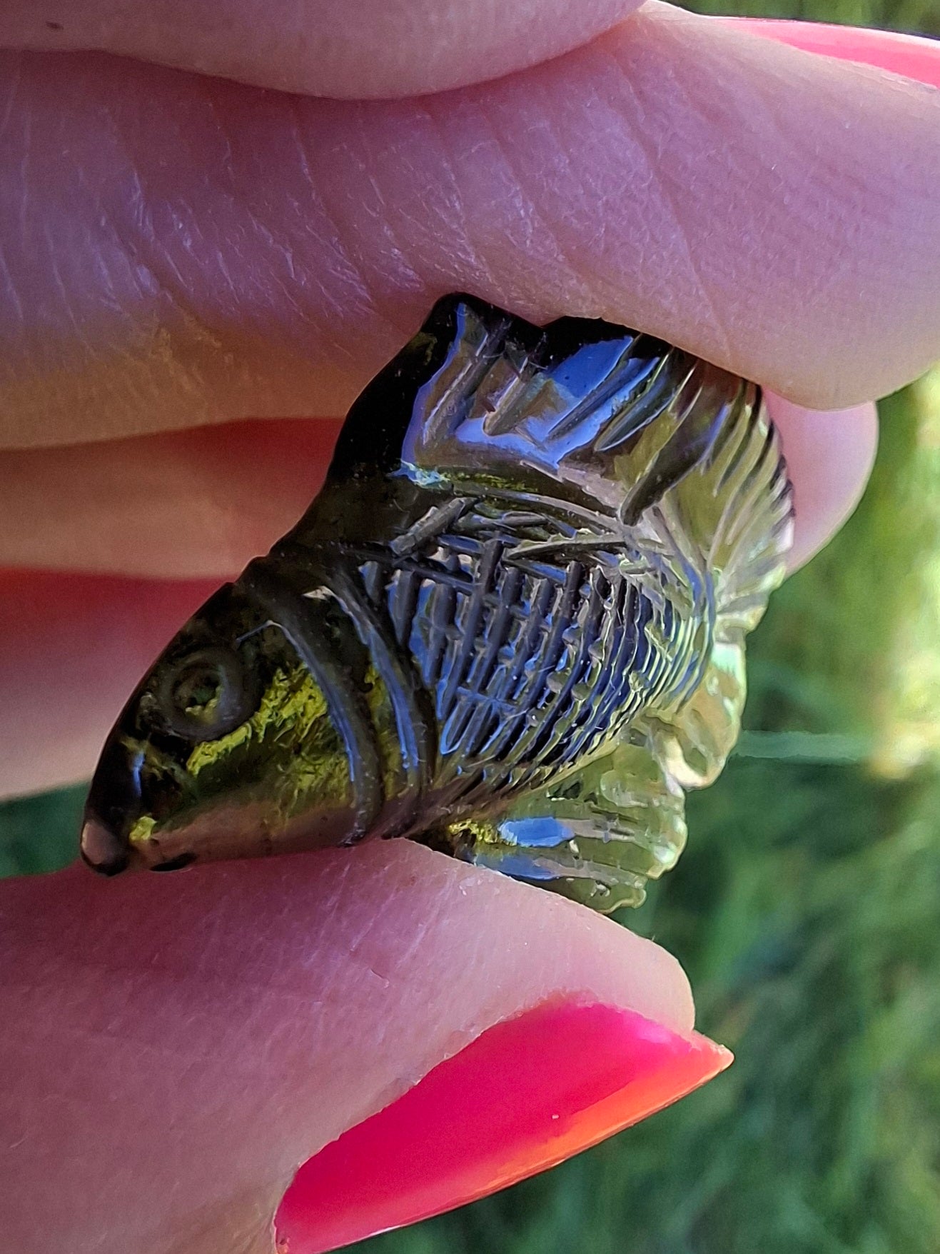 Moldavite FISH carving, (flat back), 3.29g, Tektite (Ref: Fish9)