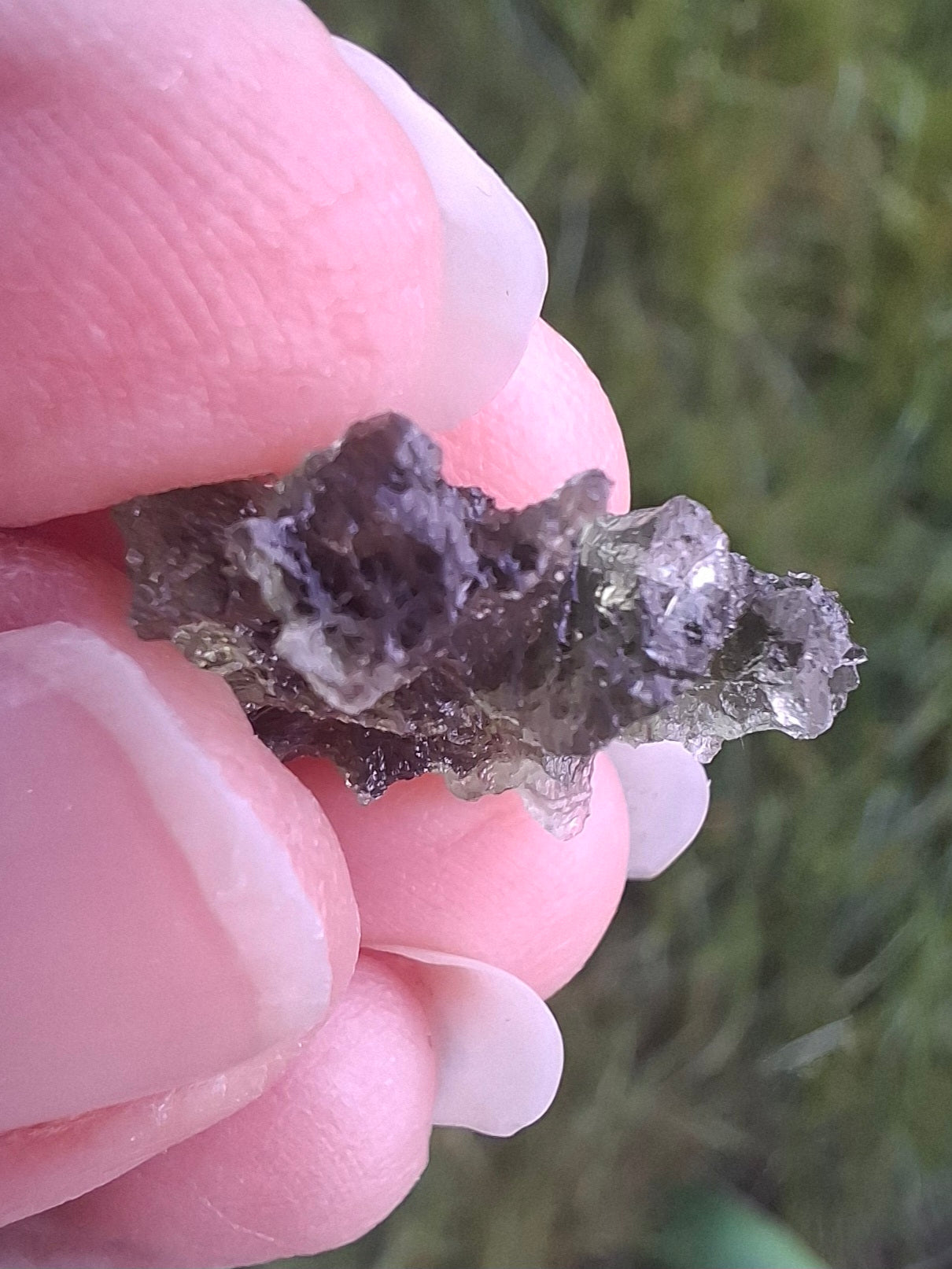Moldavite Piece, JEZKOVNA BESEDNICE, 1.79g, Tektite (Ref: 1261)