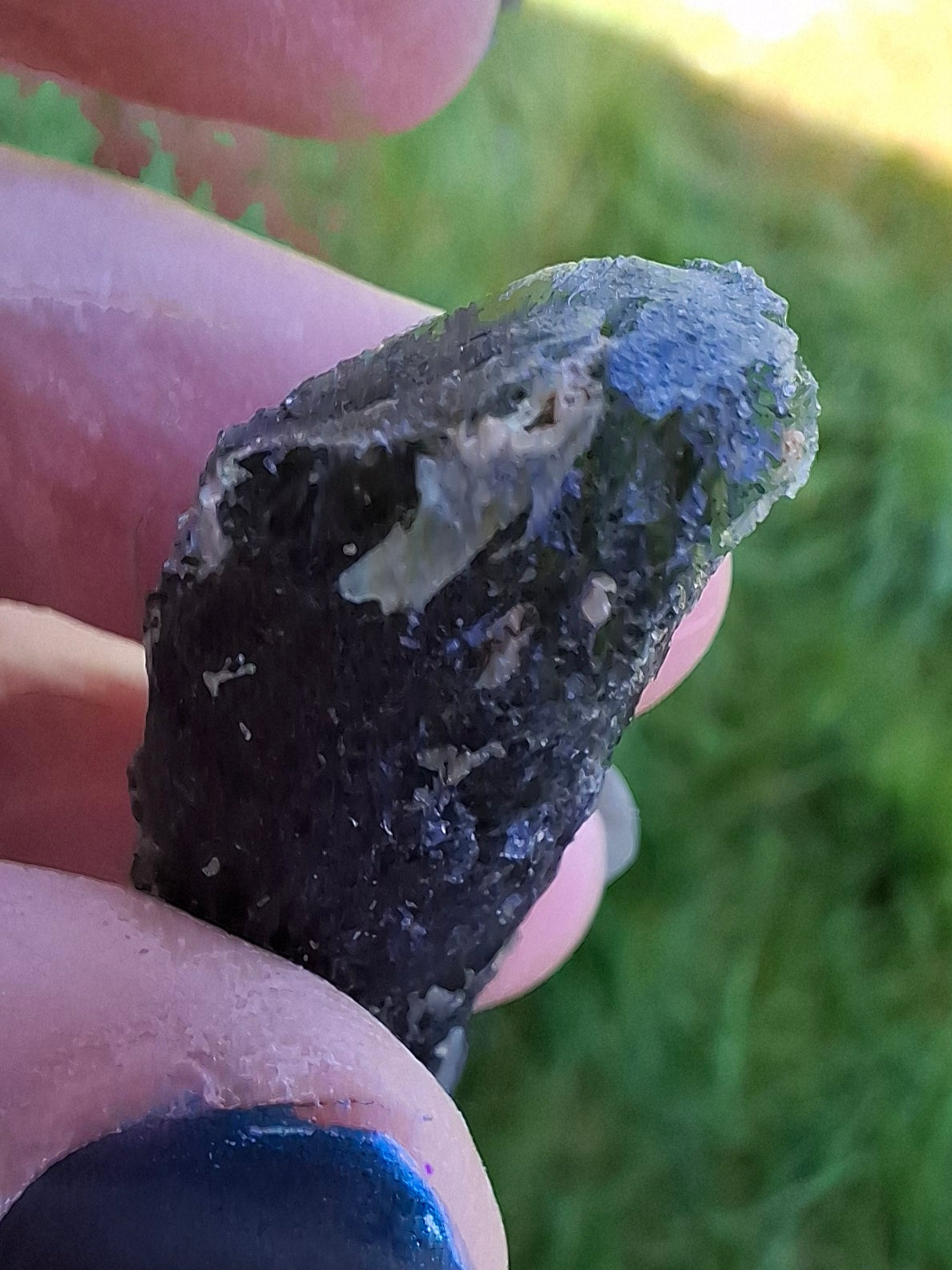 Moldavite Piece, NESMEN, 8.47g, Tektite (Ref: 1372)