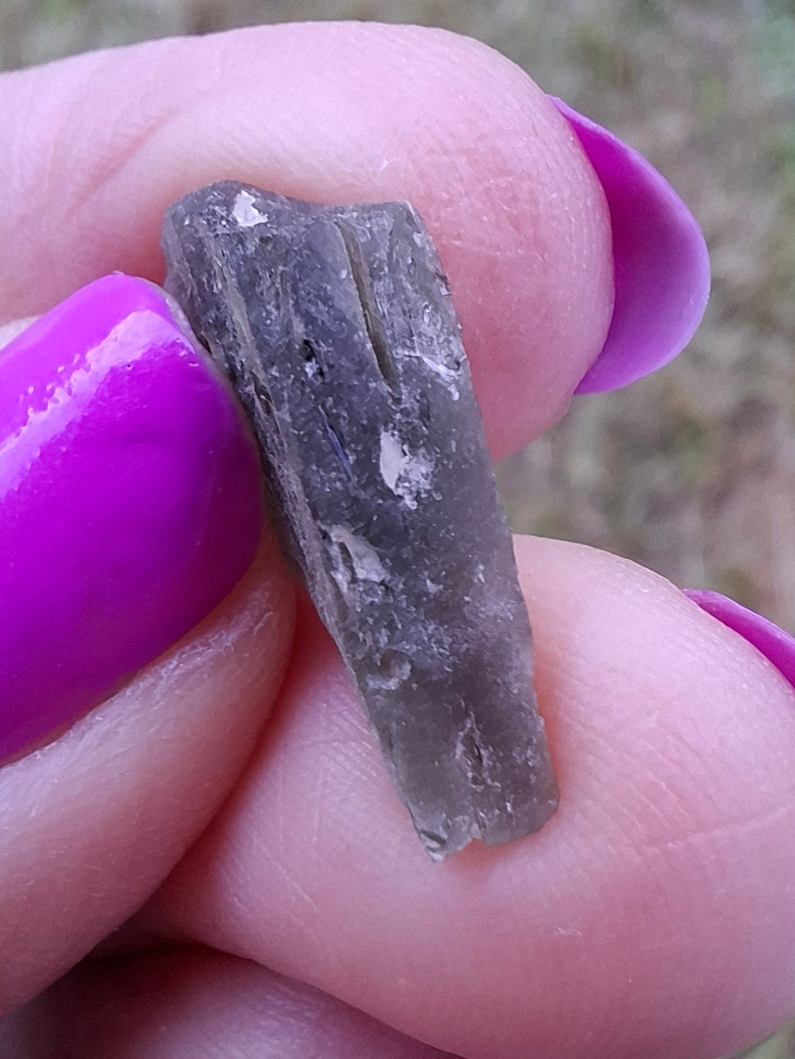 Moldavite Piece, 1.30g, Tektite (Ref: 1434)