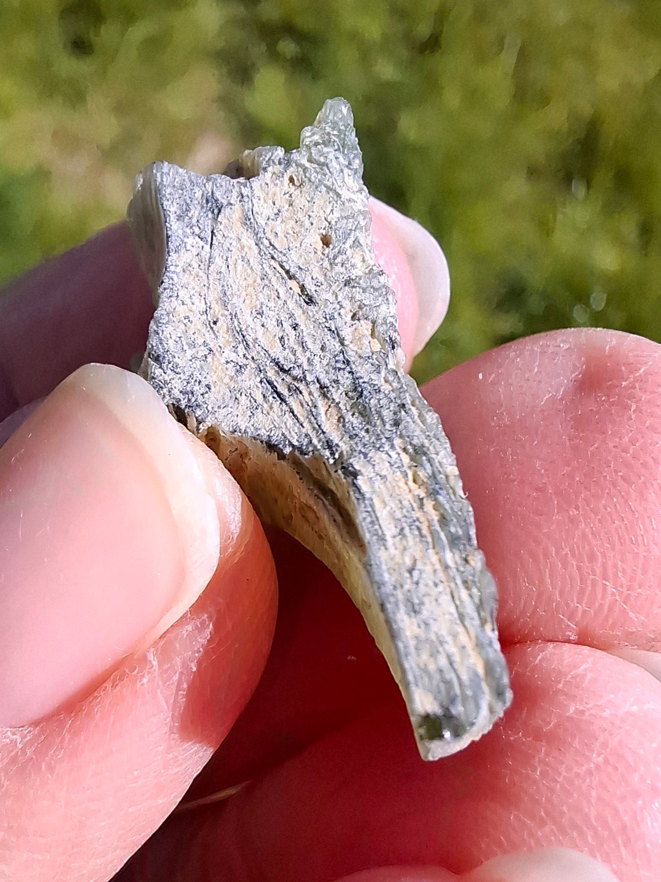Moldavite Piece, SNOWFLAKE, FROSTED, BARTOCHOV, 3.47g, Tektite (Ref: 1364)