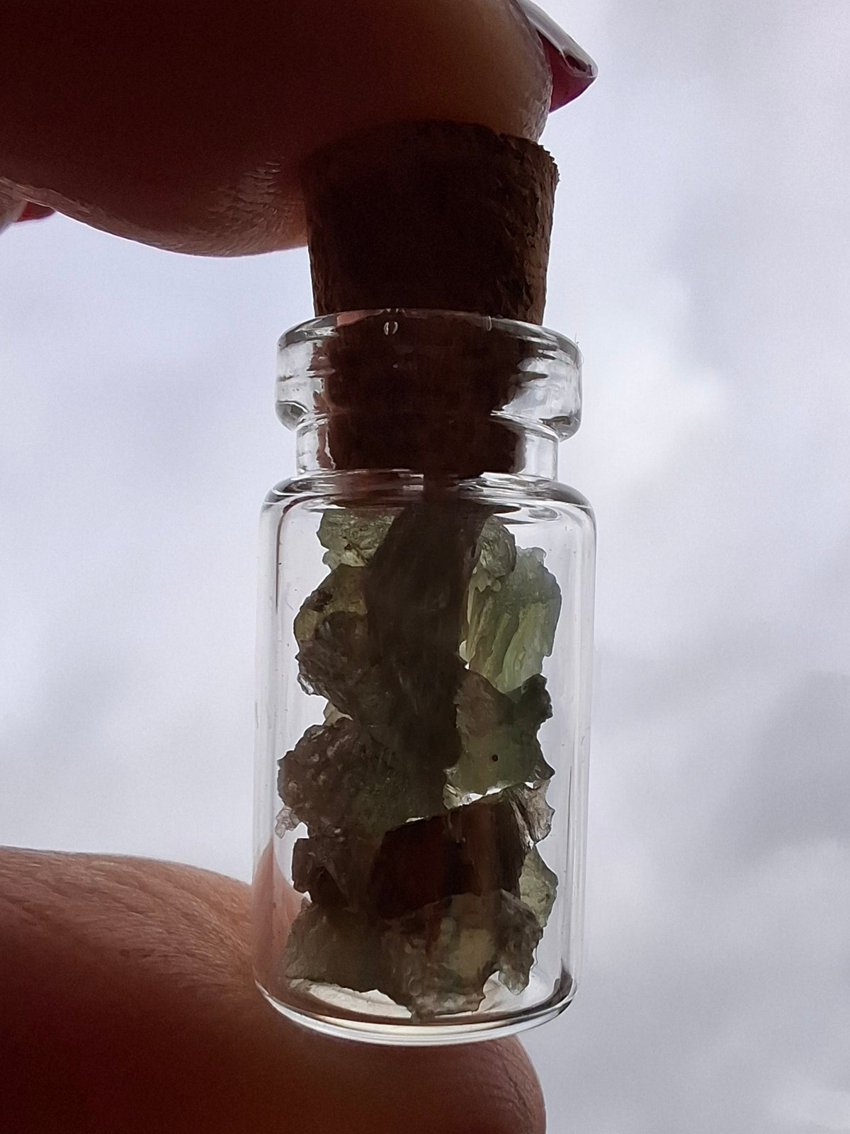 Moldavite Chips (1.00g) in 1ml Bottle, Tektite (Ref: B37)
