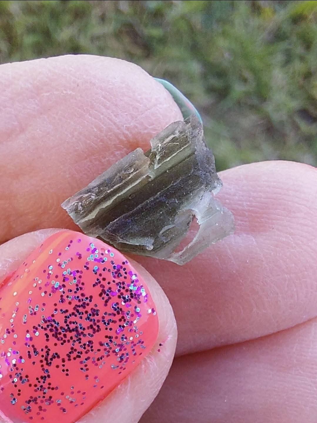 Moldavite Piece, 0.74g, Tektite (Ref: 1147)
