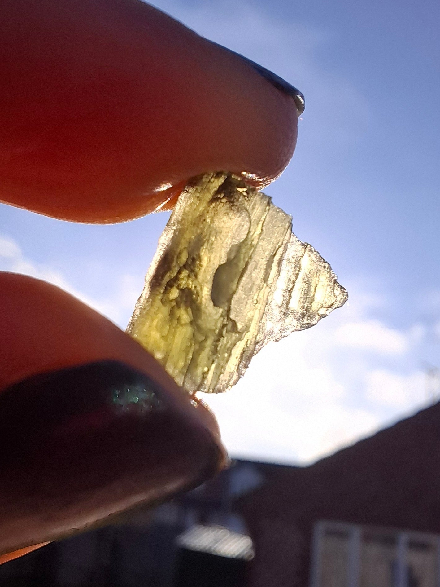 Moldavite Piece, 0.85g, Tektite (Ref: 1396)