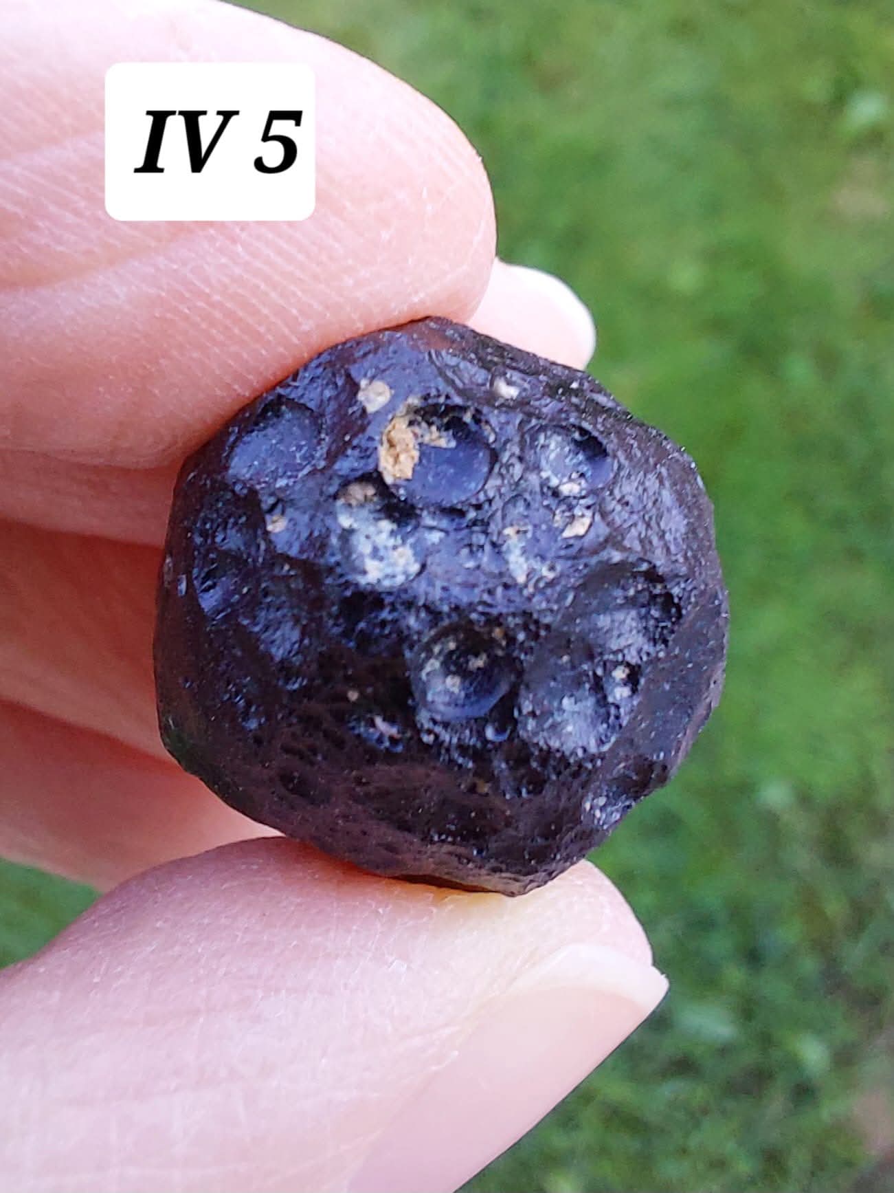 Ivory Coast (Ivorite), RAREST TEKTITE IN THE WORLD, 8.88g, Tektite (Ref: IV5)