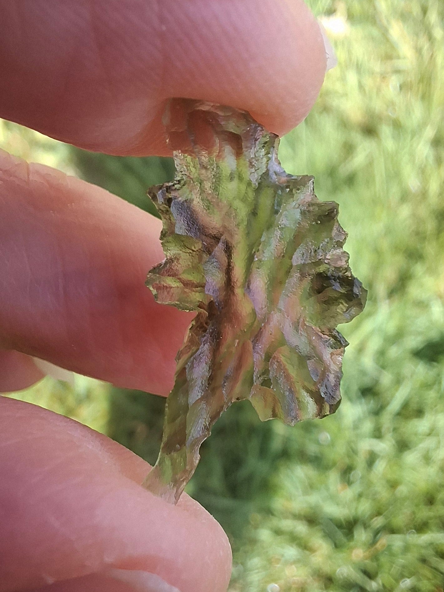 Moldavite Piece, JEZKOVNA BESEDNICE, 0.90g, Tektite (Ref: 1282)