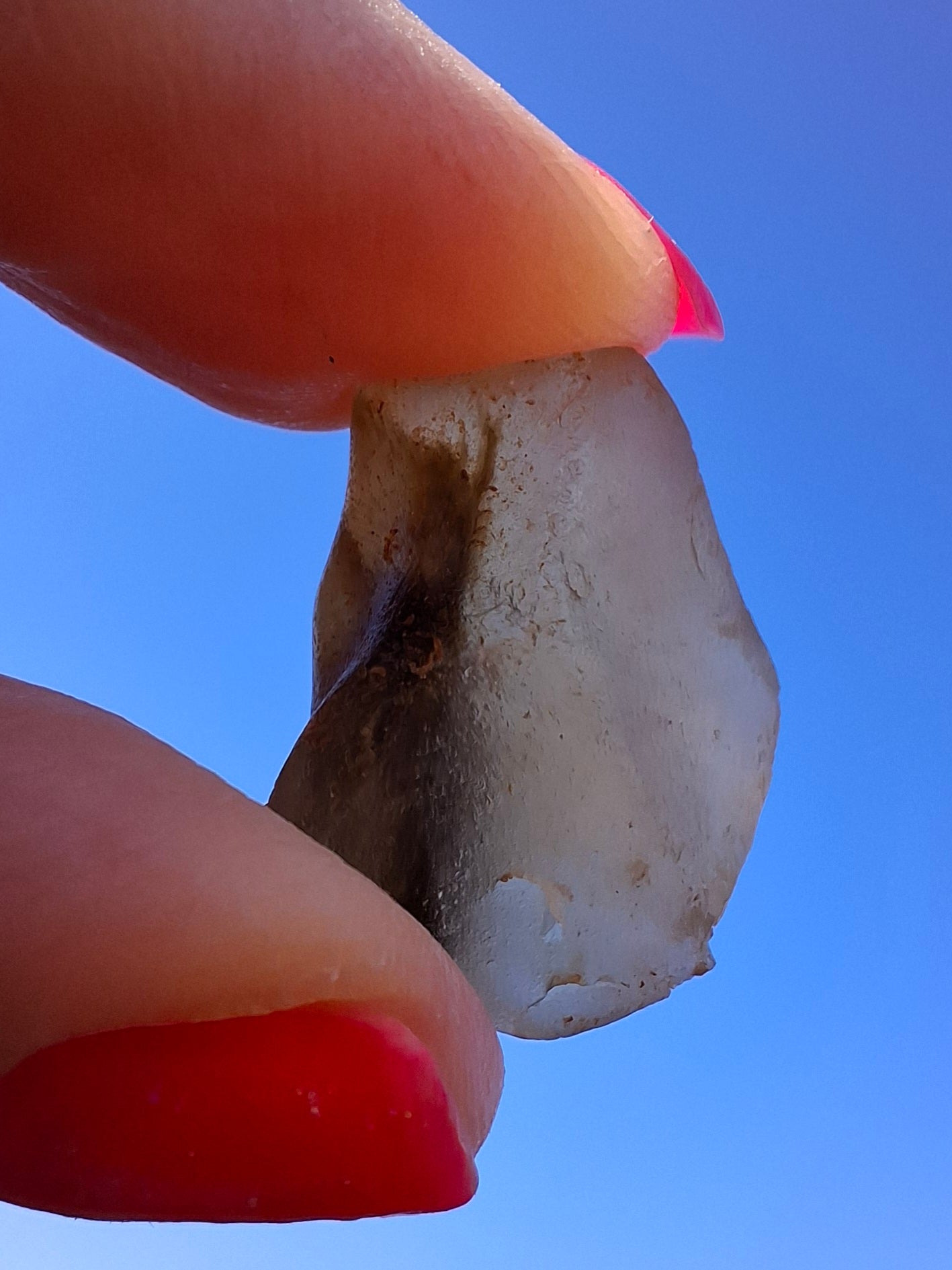 Libyan Desert Glass (darker) Piece, 4.70g, Tektite (Ref: L1372)