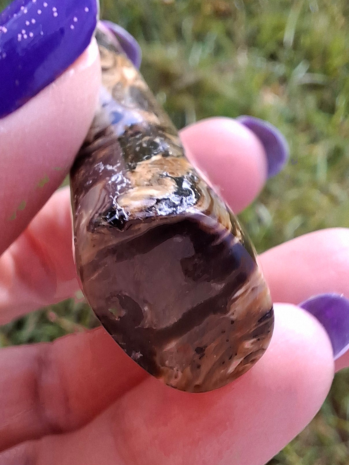 Red Amber Angel, 17.96g, Carving, Fossil (Ref: AA2)