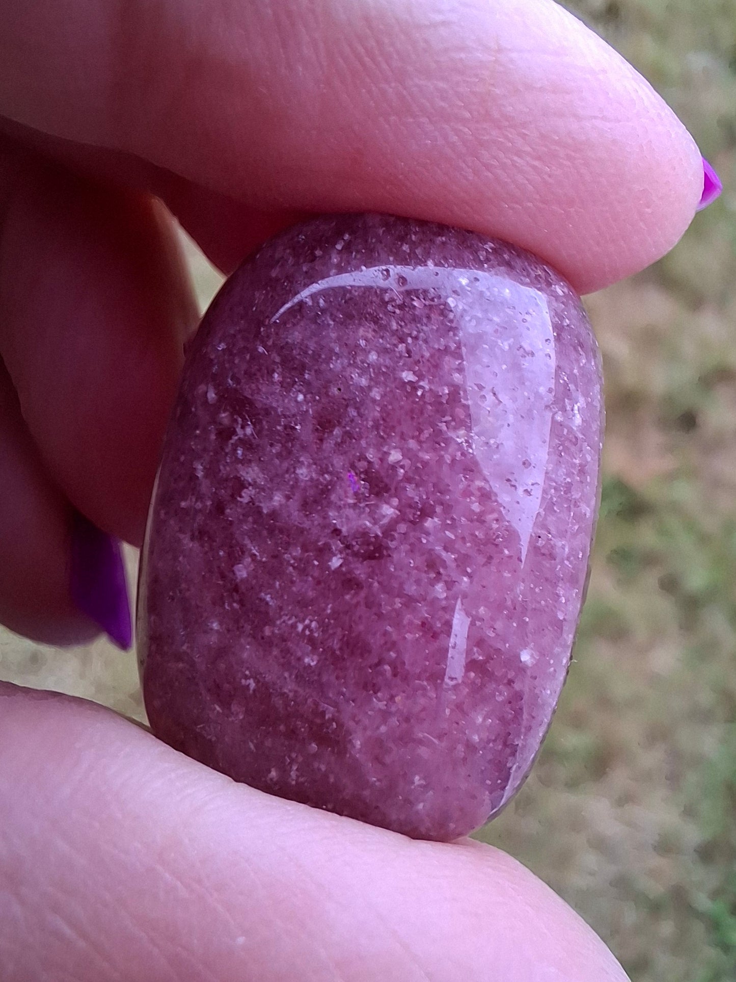Strawberry Quartz, Tumble Stone, Crystal (Ref: T13)