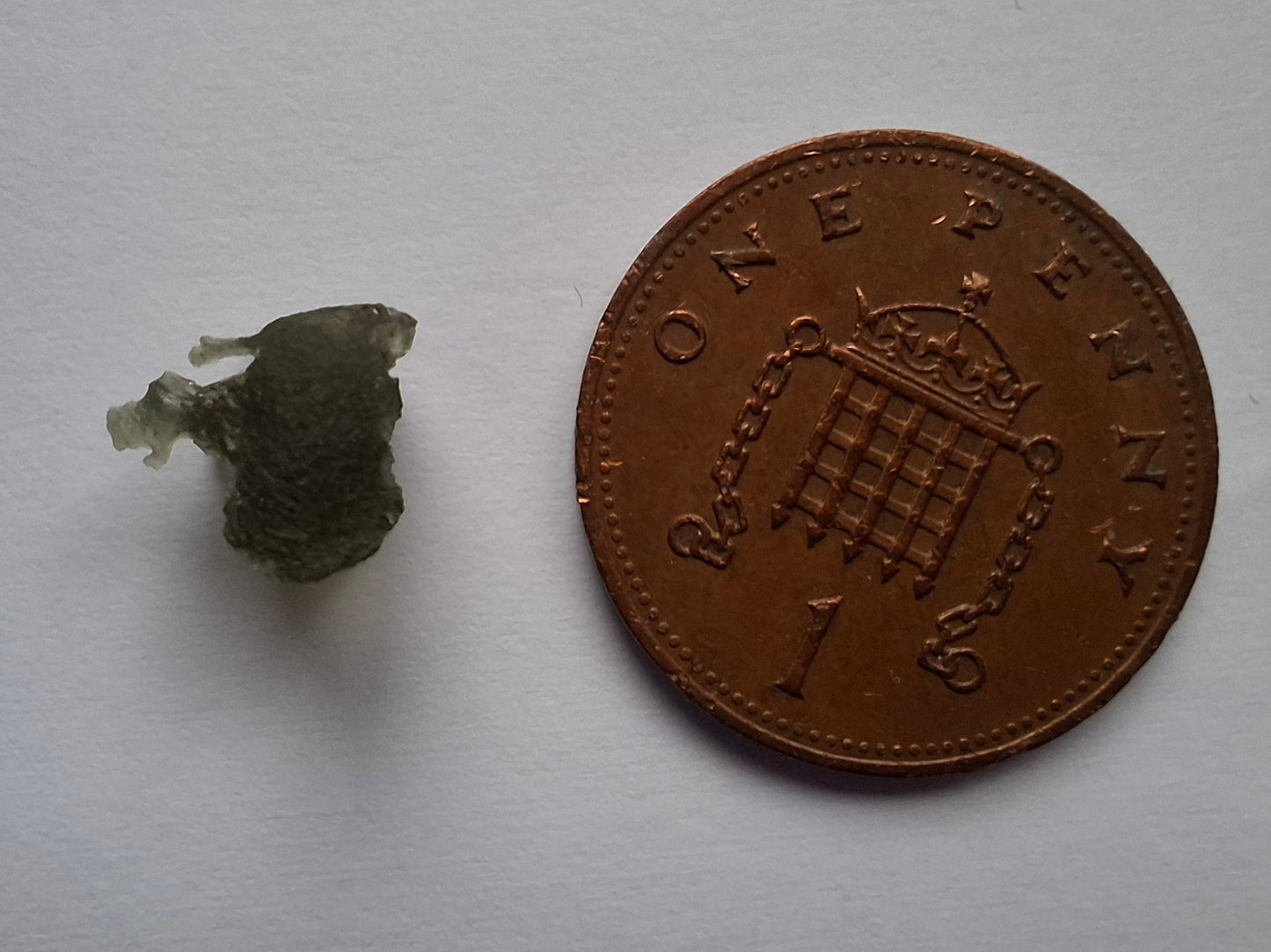 Moldavite Piece, 0.53g, Tektite (Ref: 1446)