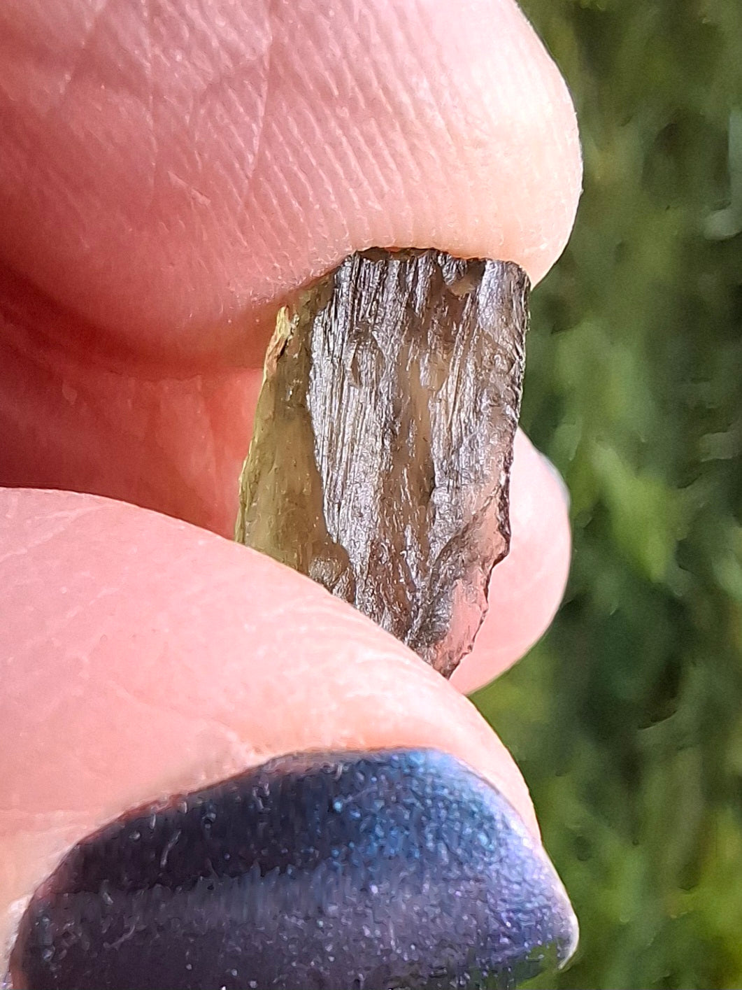 Moldavite Piece, 0.69g, Tektite (Ref: 1384)