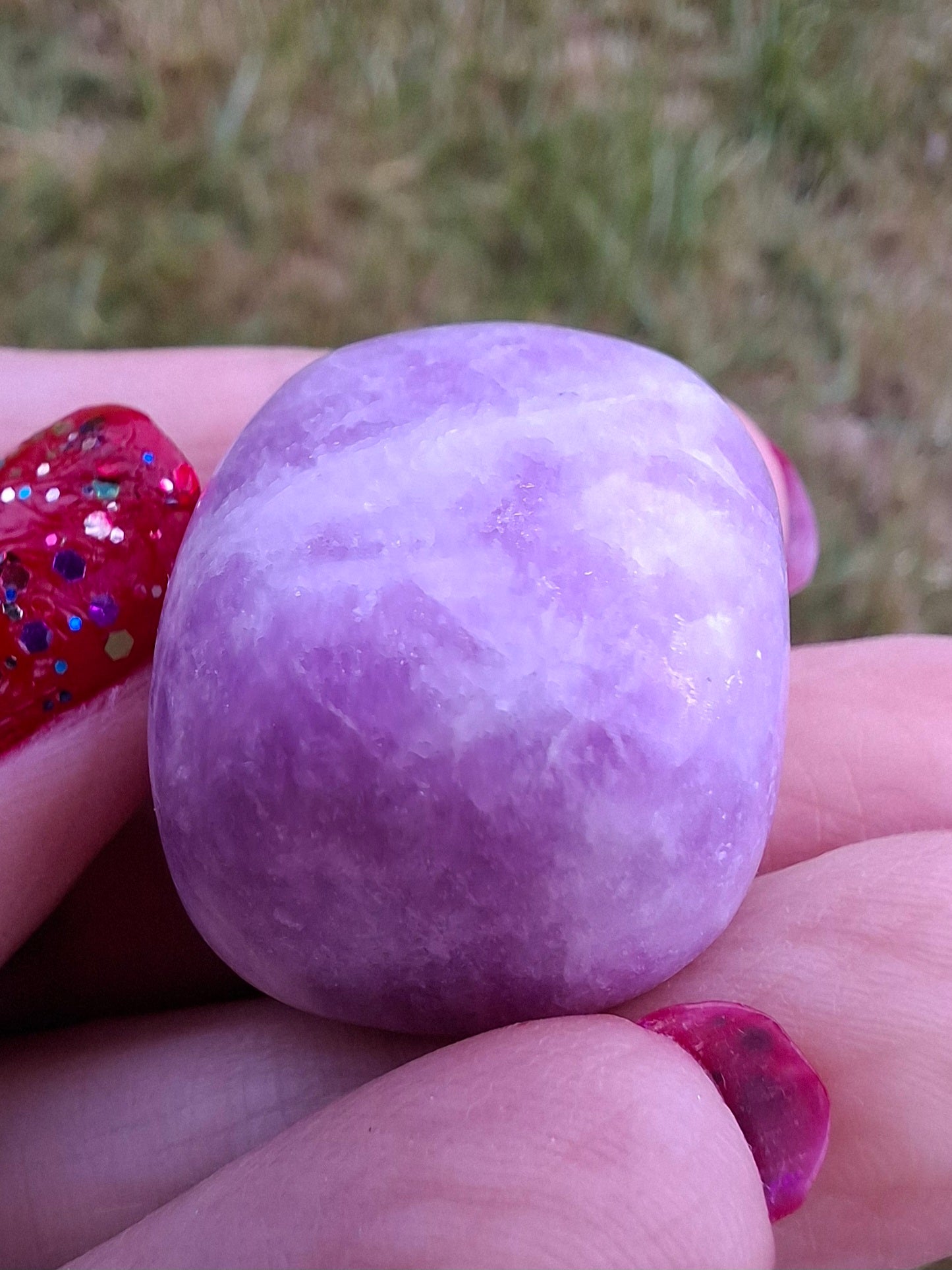 Lepidolite, Tumble Stone, Crystal (Ref: T119)