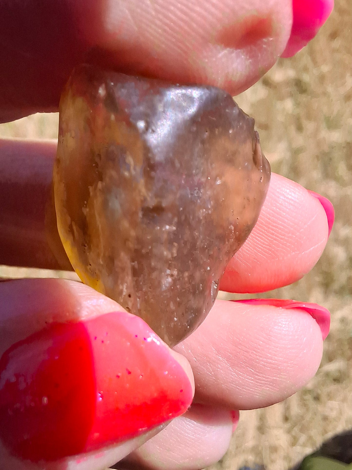 Libyan Desert Glass (darker) Piece, 6.82g, Tektite (Ref: L1365)