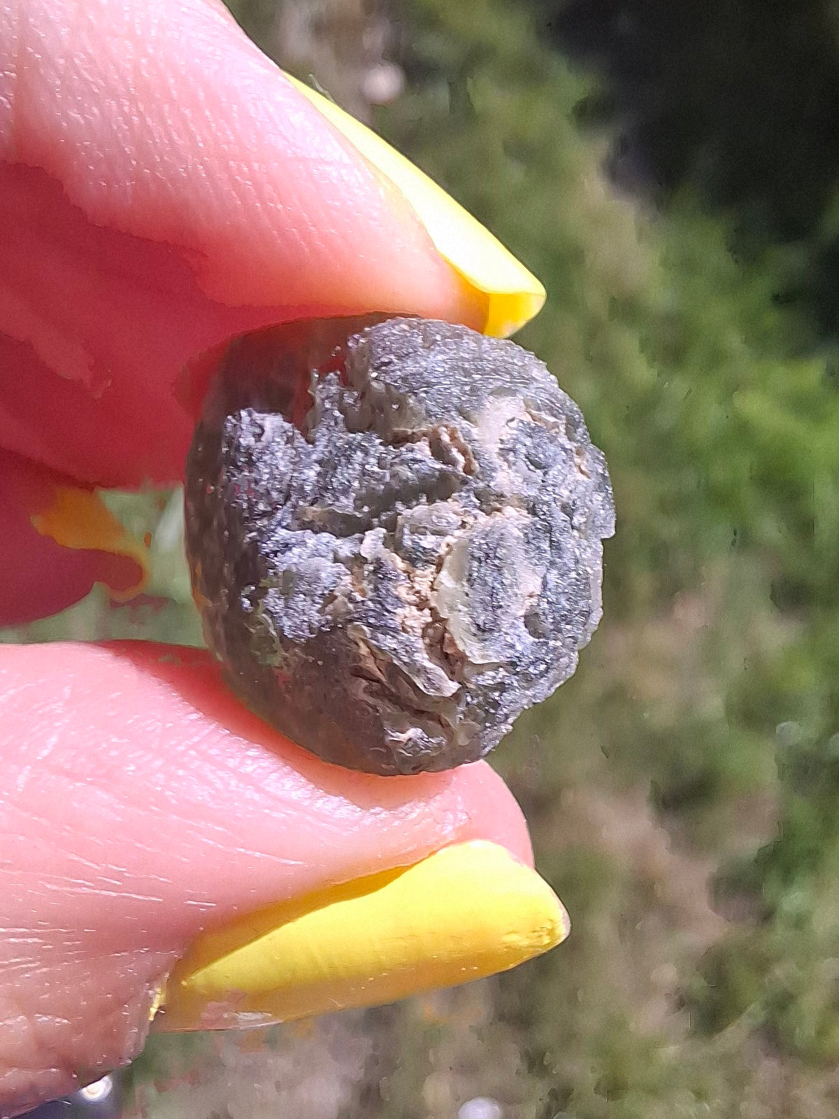 Moldavite Piece, 2.09g, Tektite (Ref: 1510)