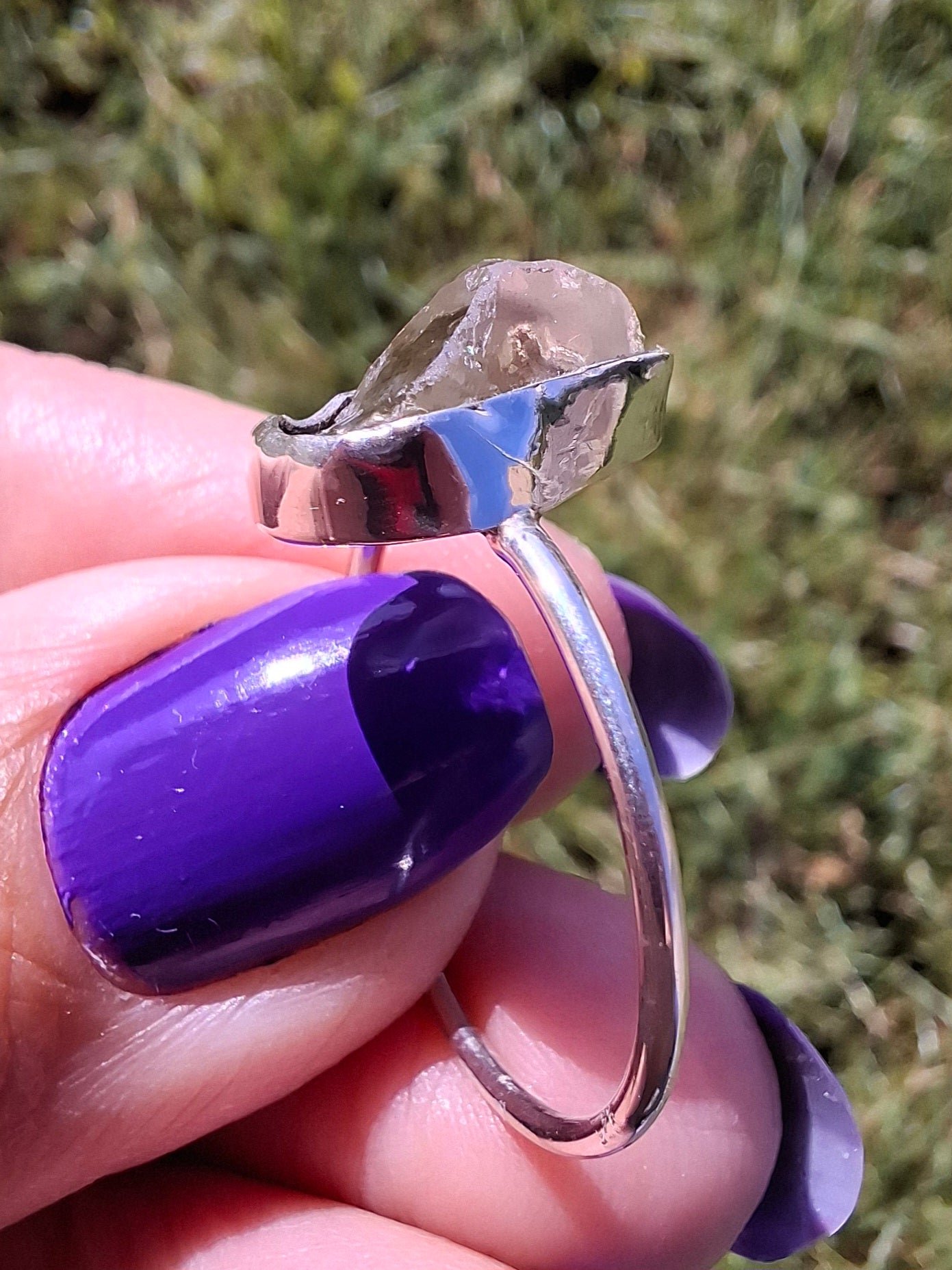Libyan Desert Glass Ring, size large V, 925 Silver, Tektite (Ref: LR57)