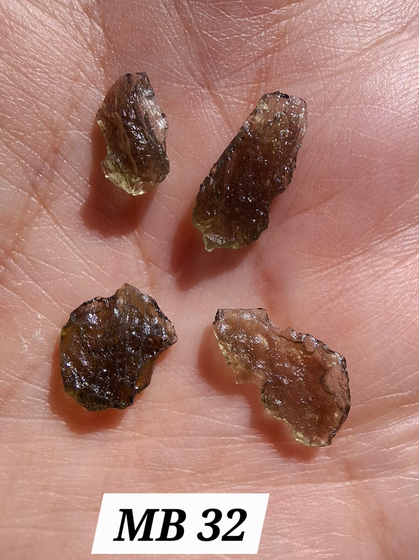 Moldavite chip Bundle, 1g, 4 pcs, Tektite (Ref: MB32)